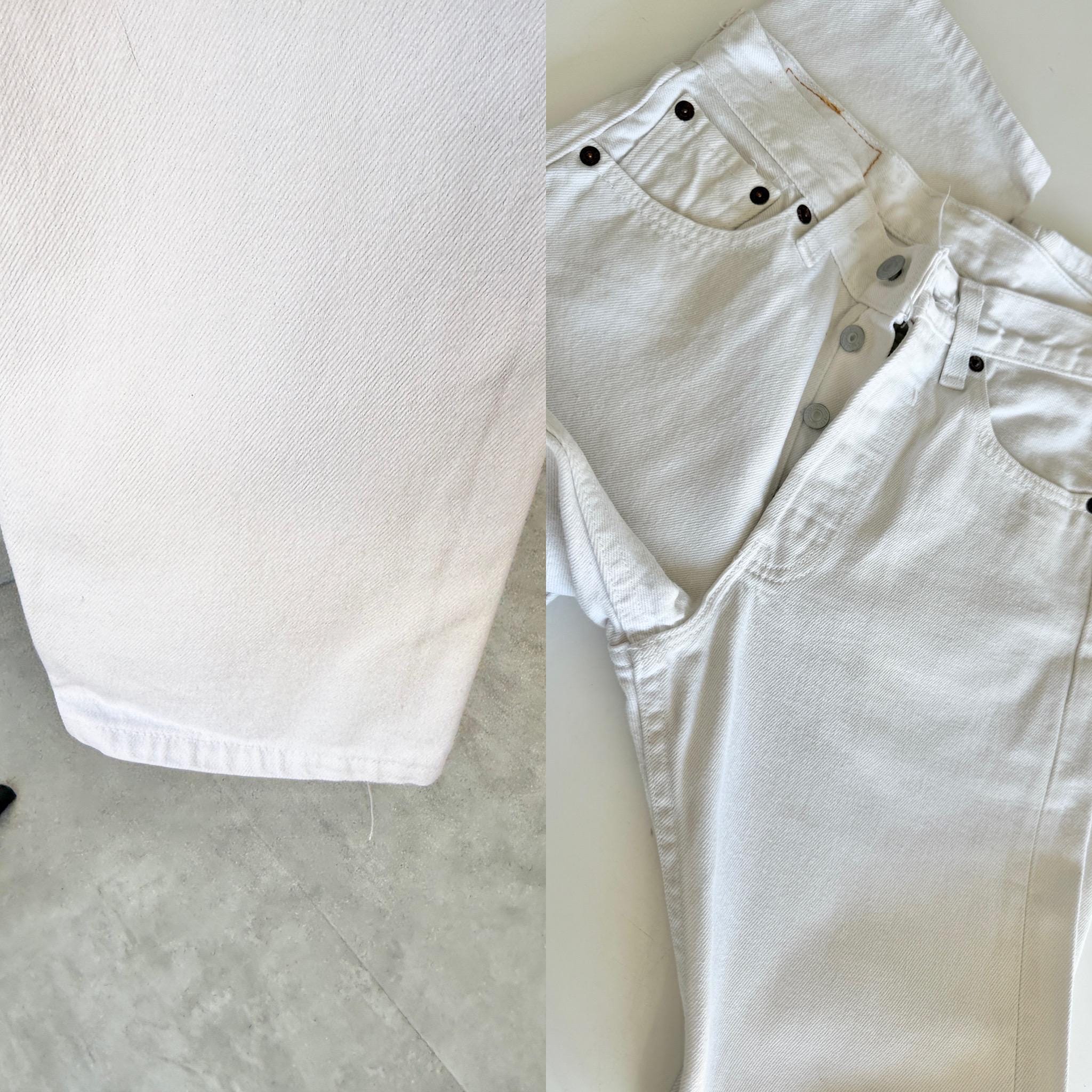 W23 L31 Levis 501 vintage 22-23” measured waist white made in USA 90s denim