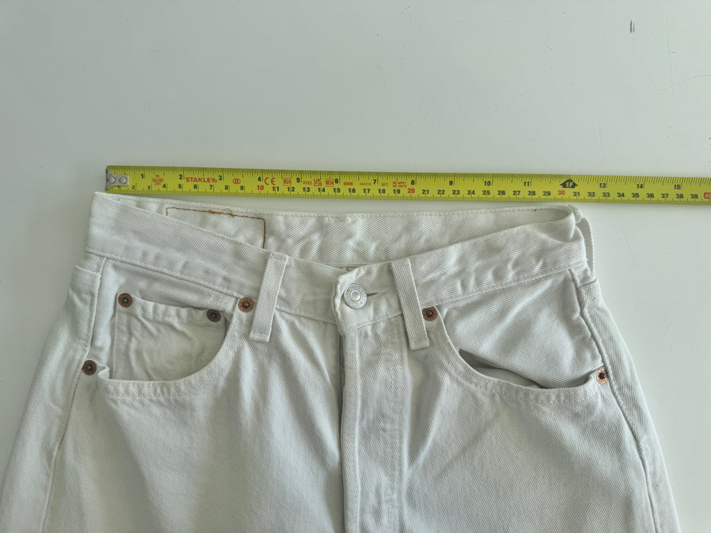 W24 L28 vintage Levis 501 23/24” measured waist white 501s 90s denim