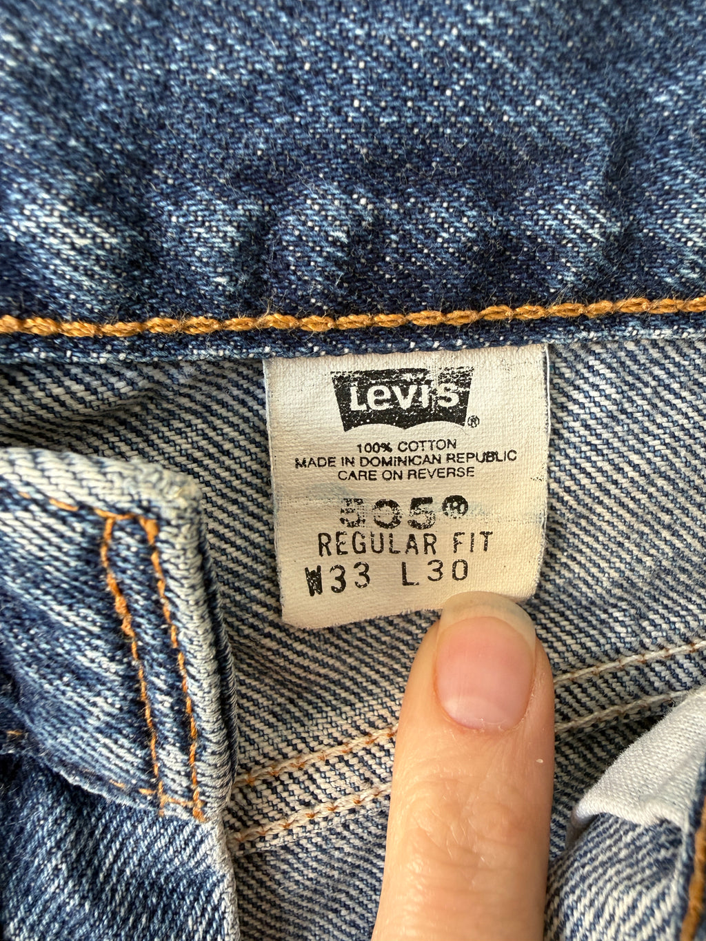 W31 L29 vintage Levis 505 30/31” measured waist dark blue 505s made in 90s  Wallet mark