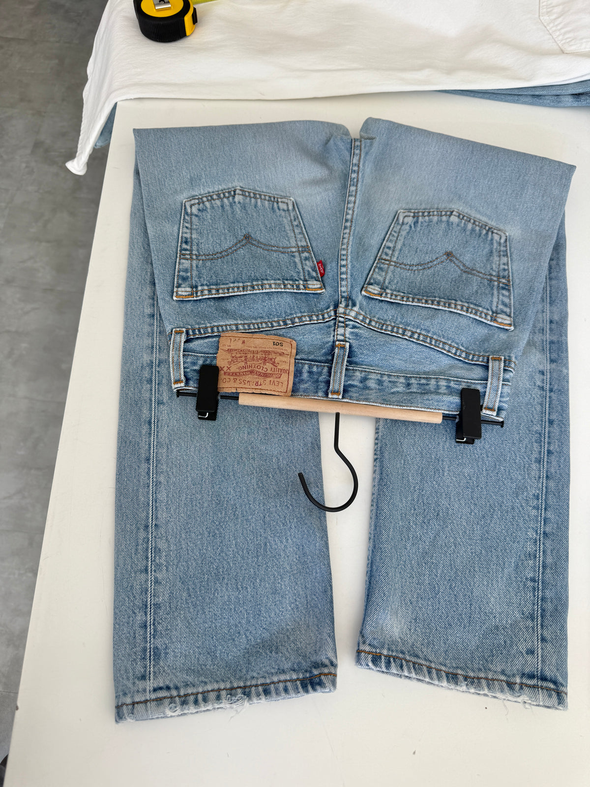 W24 L27 vintage Levis 501s 22/24” measured light blue 501s 90s