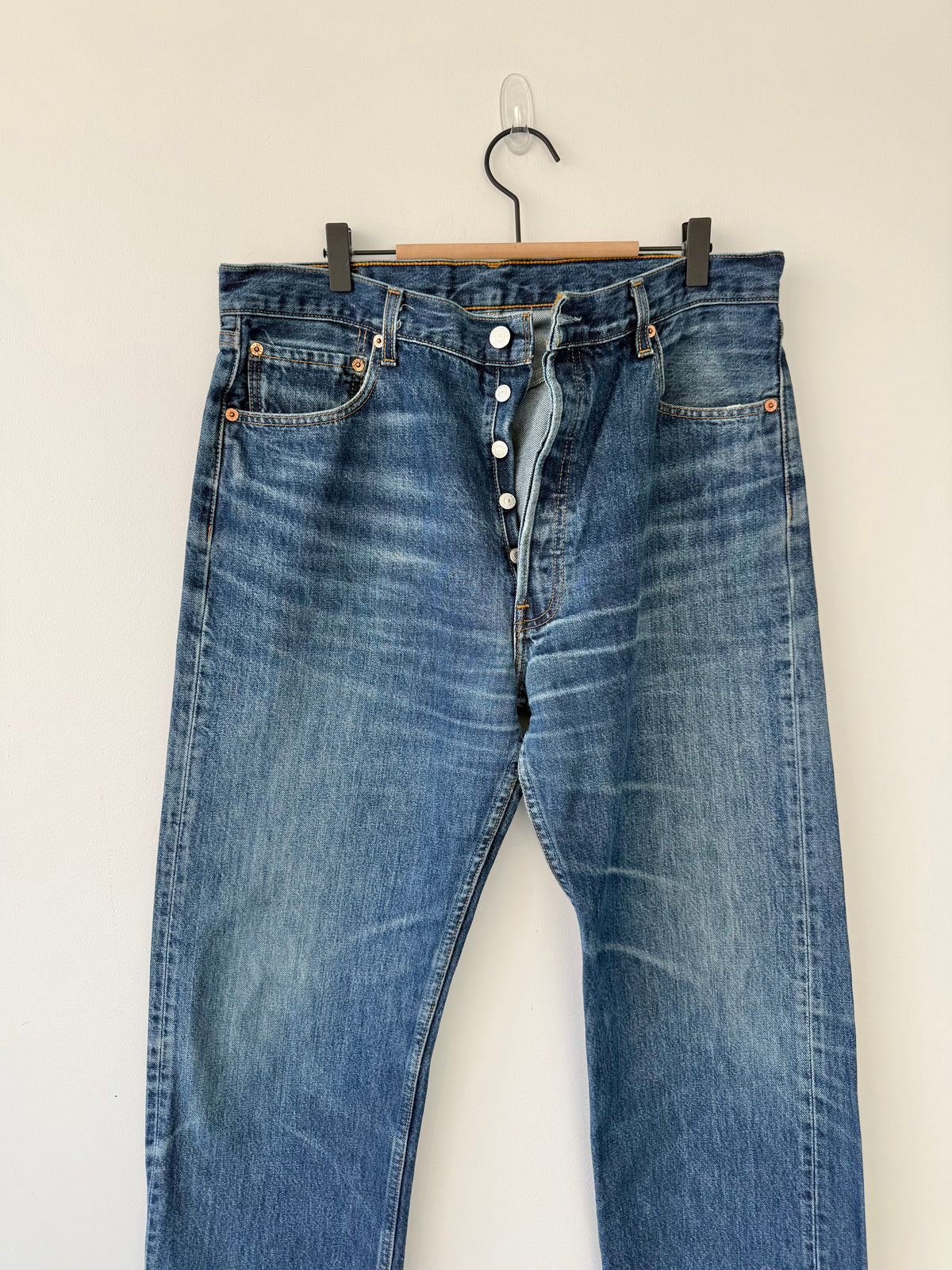 W34 L32 vintage Levis 501 dark blue faded 33/34” measured waist 501s 90s