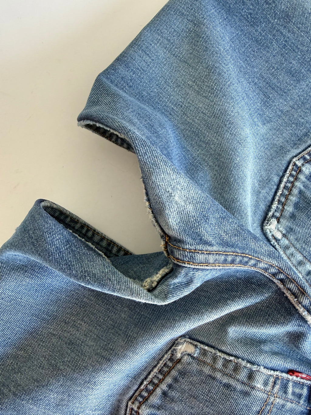 W26 L30 vintage Levis 501 dark blue 25/26” measured waist Y2K levis 501s