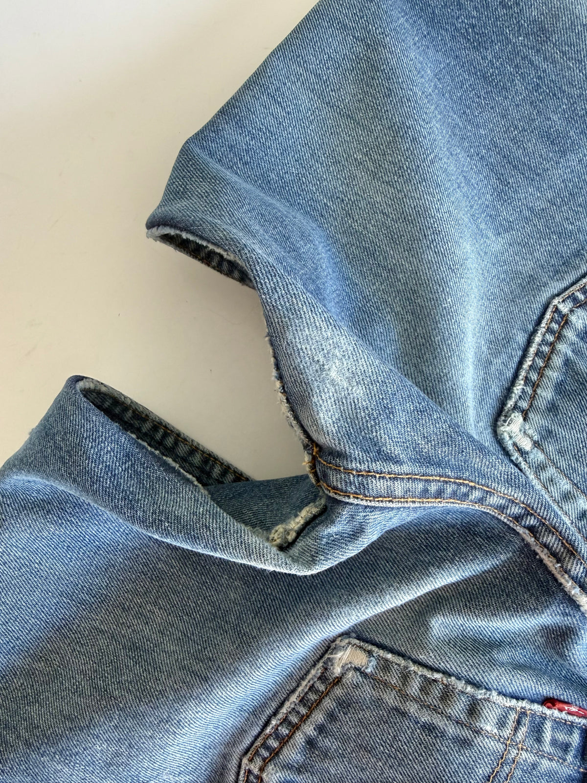 W26 L30 vintage Levis 501 dark blue 25/26” measured waist Y2K levis 501s