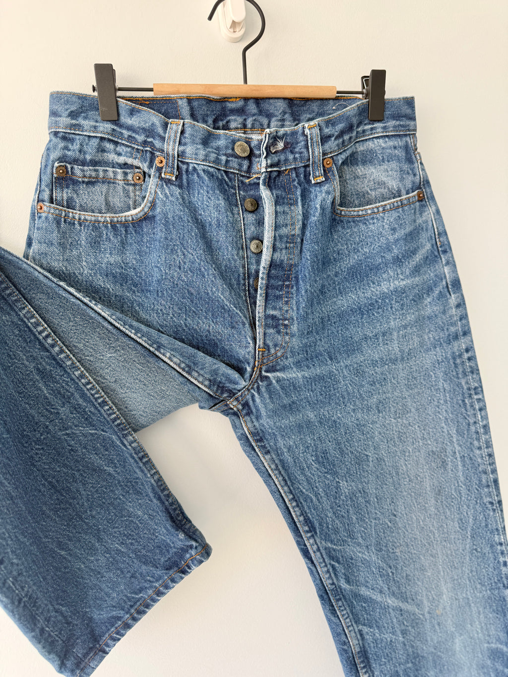 W30 L32 vintage Levis 501 29-30” measured dark blue faded blue 80s denim Levi’s 501s USA