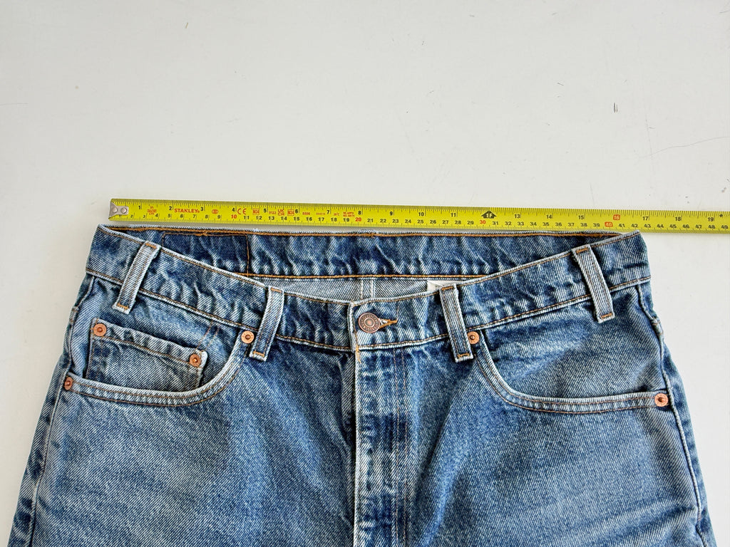 W33 L31 vintage Levis 517 33” measured waist medium faded blue 90s 517s