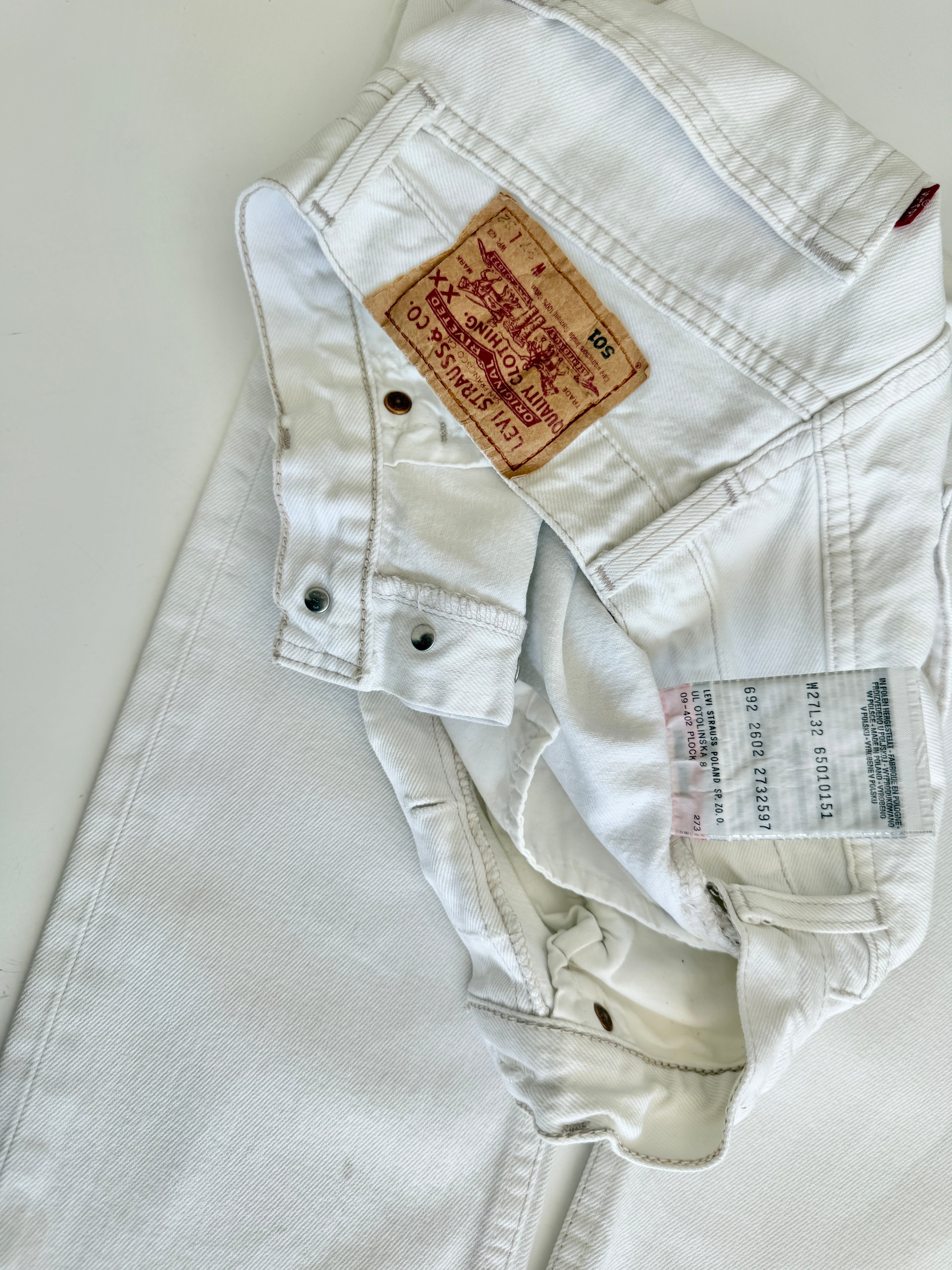 W25 L31 vintage Levis 501 25” measured waist white Y2K 501s
