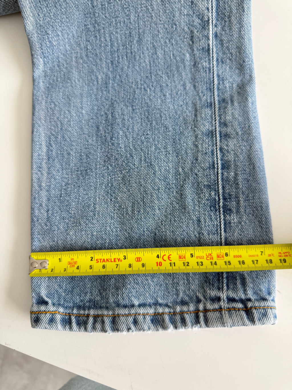 W25 L30 vintage Levis 501 24/25” measured unique faded blue denim 90s Levi’s 501s