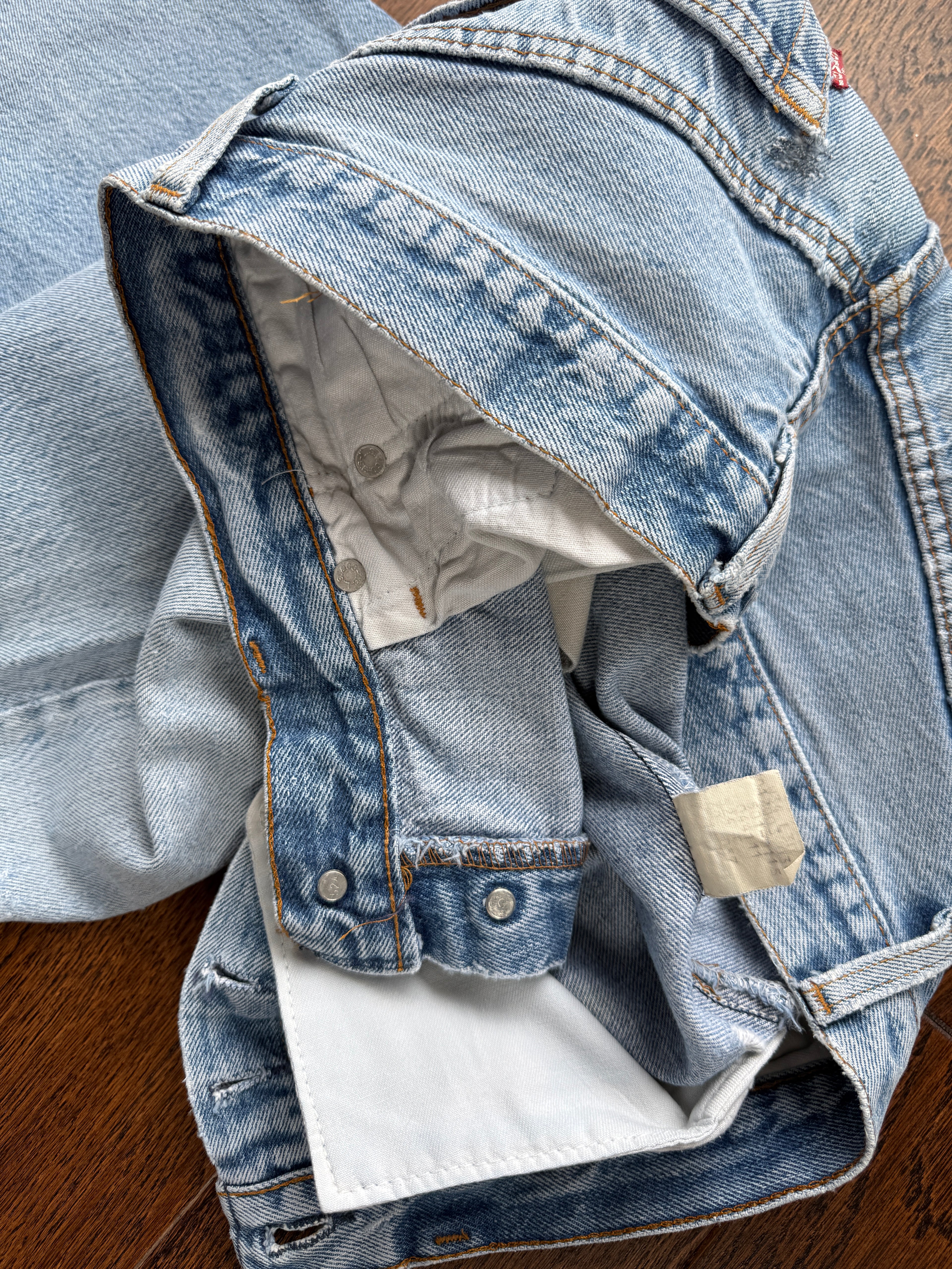 Levis 501 vintage w31 L28 Levi’s faded  blue made in USA 80s straight leg Levi’s 501 vintage 501  30/31” waist