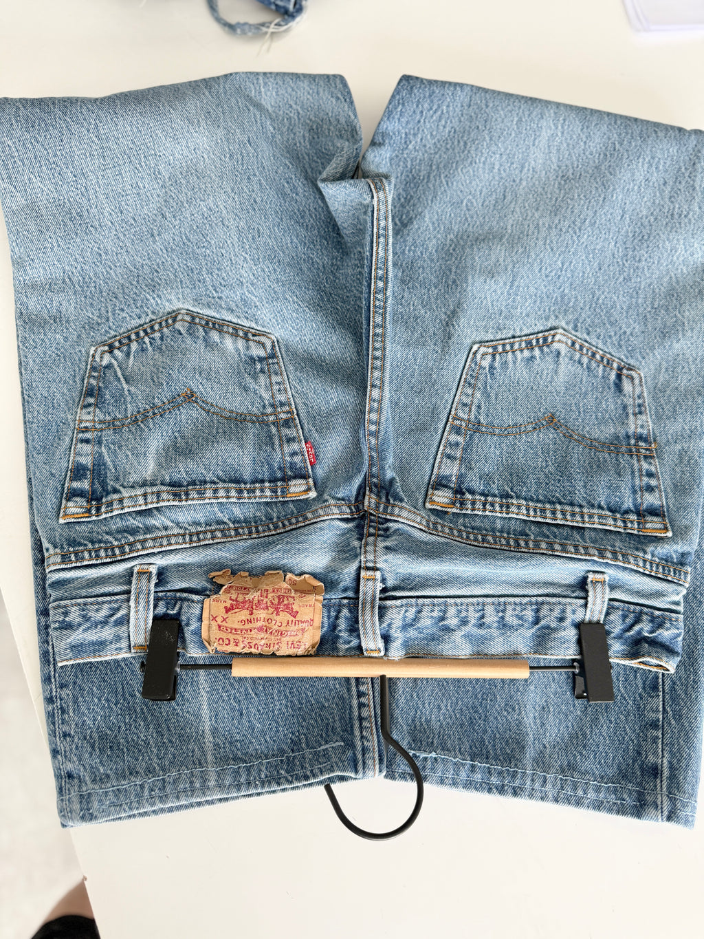 W32 L27 vintage Levis 501 31/32” measured unique faded blue denim 90s USA Levi’s 501s