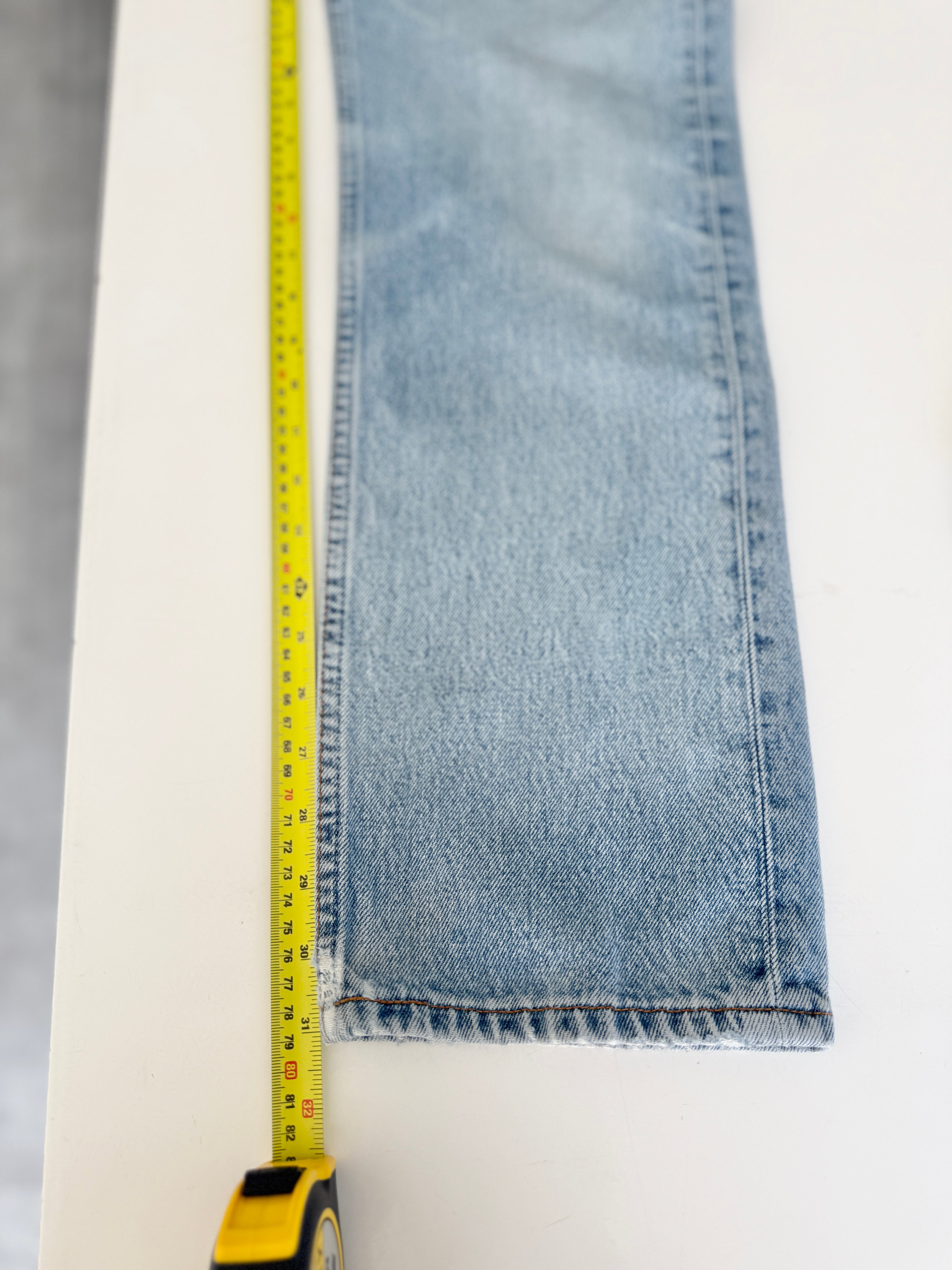 W27 L31 vintage Levis 501 26-27” measured light blue 90s denim Levi’s 501s