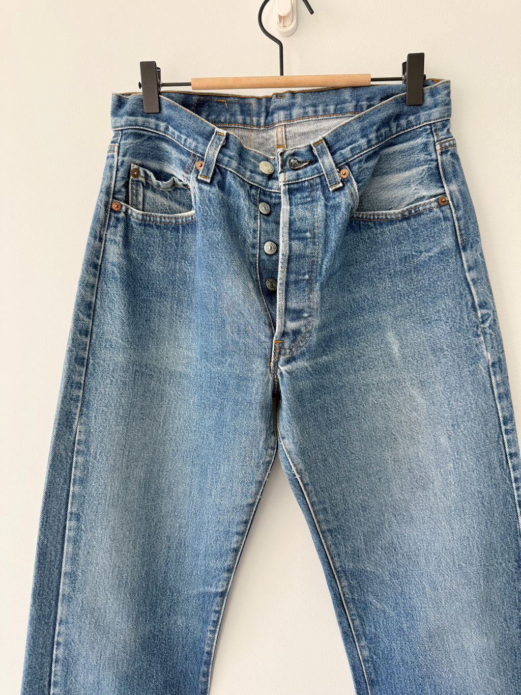 W29 L32 vintage Levis 501 28-29” measured dark faded blue denim 80’s levi’s 501s