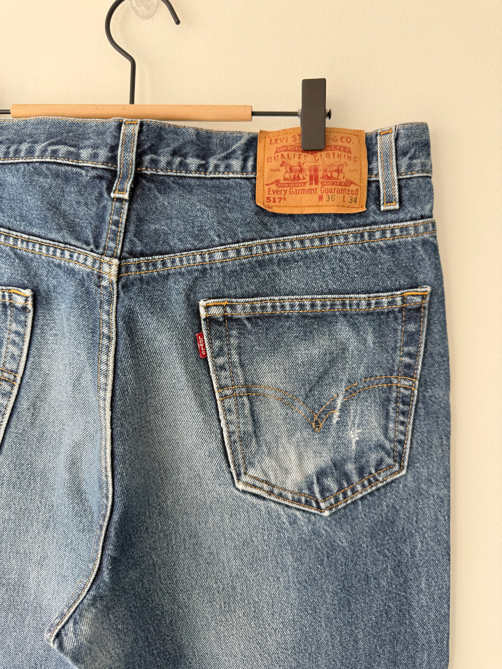 W33 L31 vintage Levis 517 dark blue faded wallet mark 33” measured waist 517s