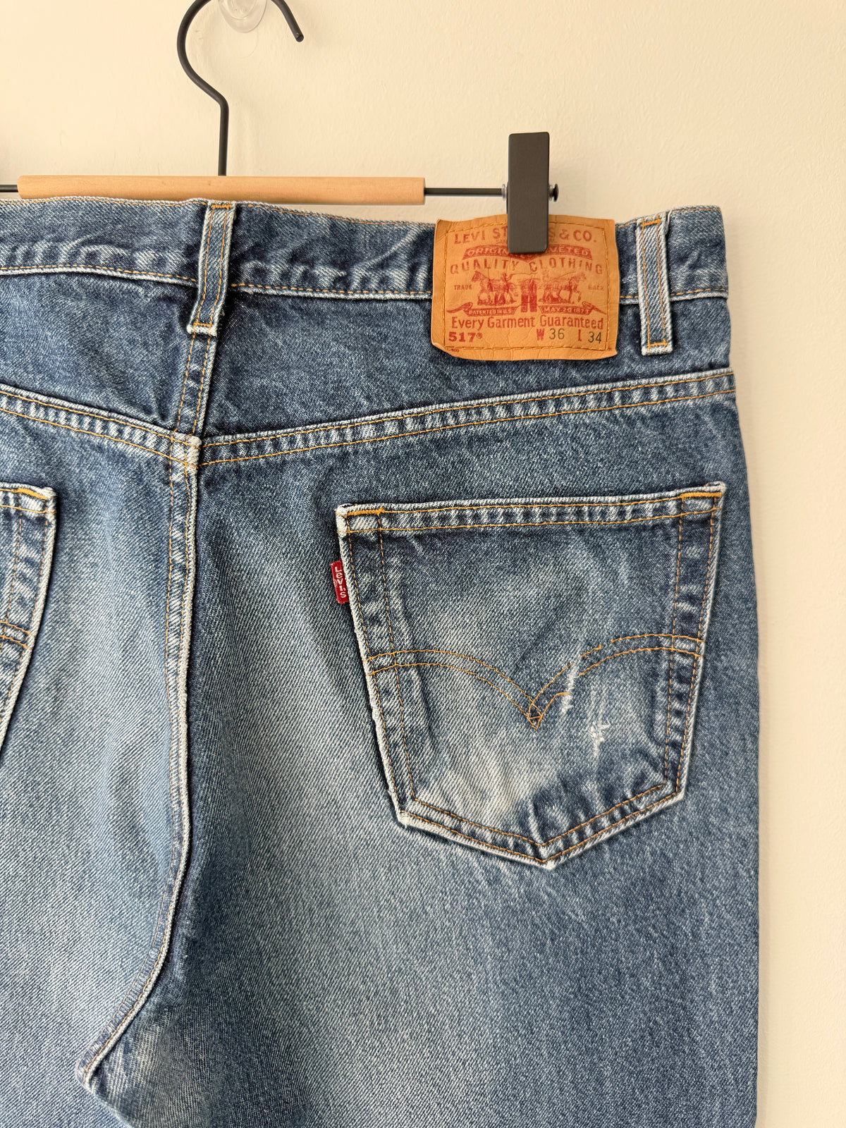 W33 L31 vintage Levis 517 dark blue faded wallet mark 33” measured waist 517s
