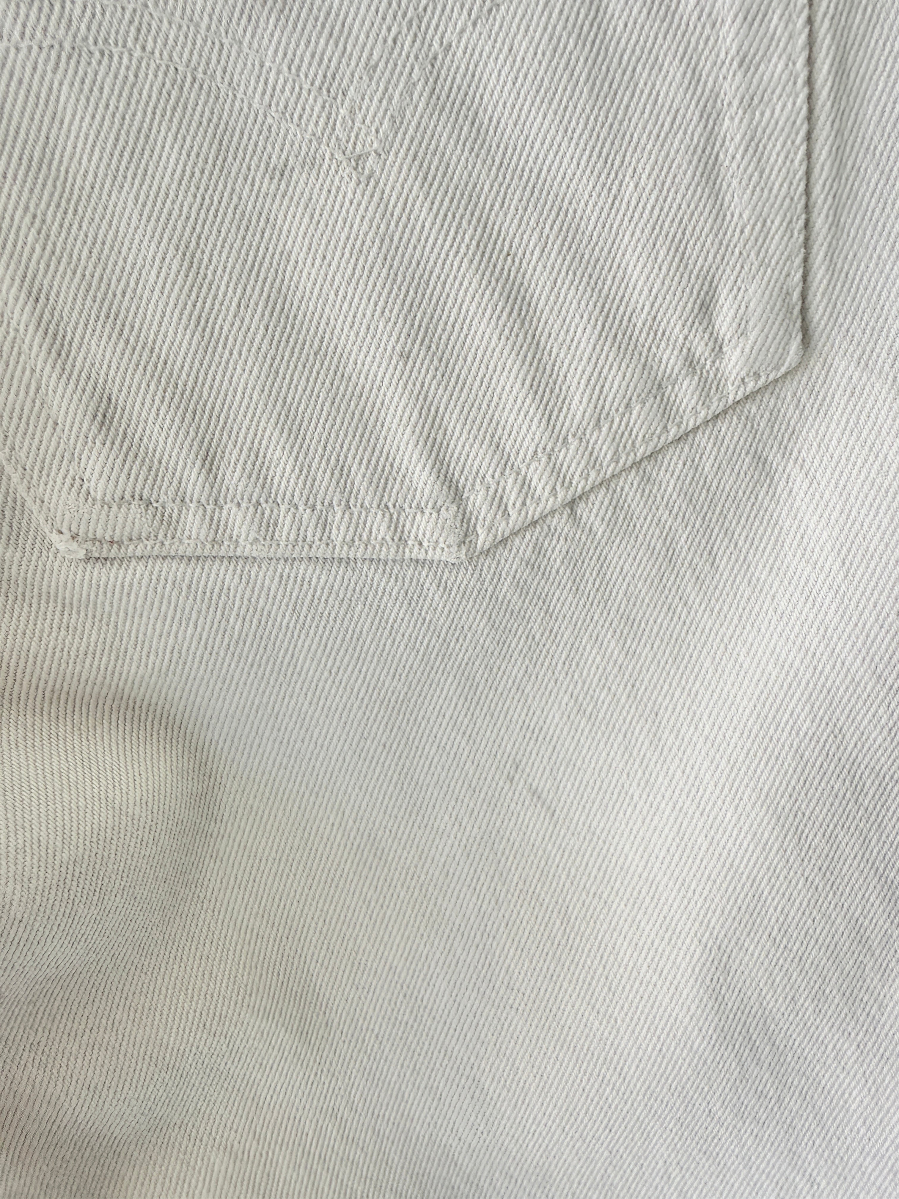 W28 L30 white vintage Levis 501 27/28” measured waist white 90s/80s 501s