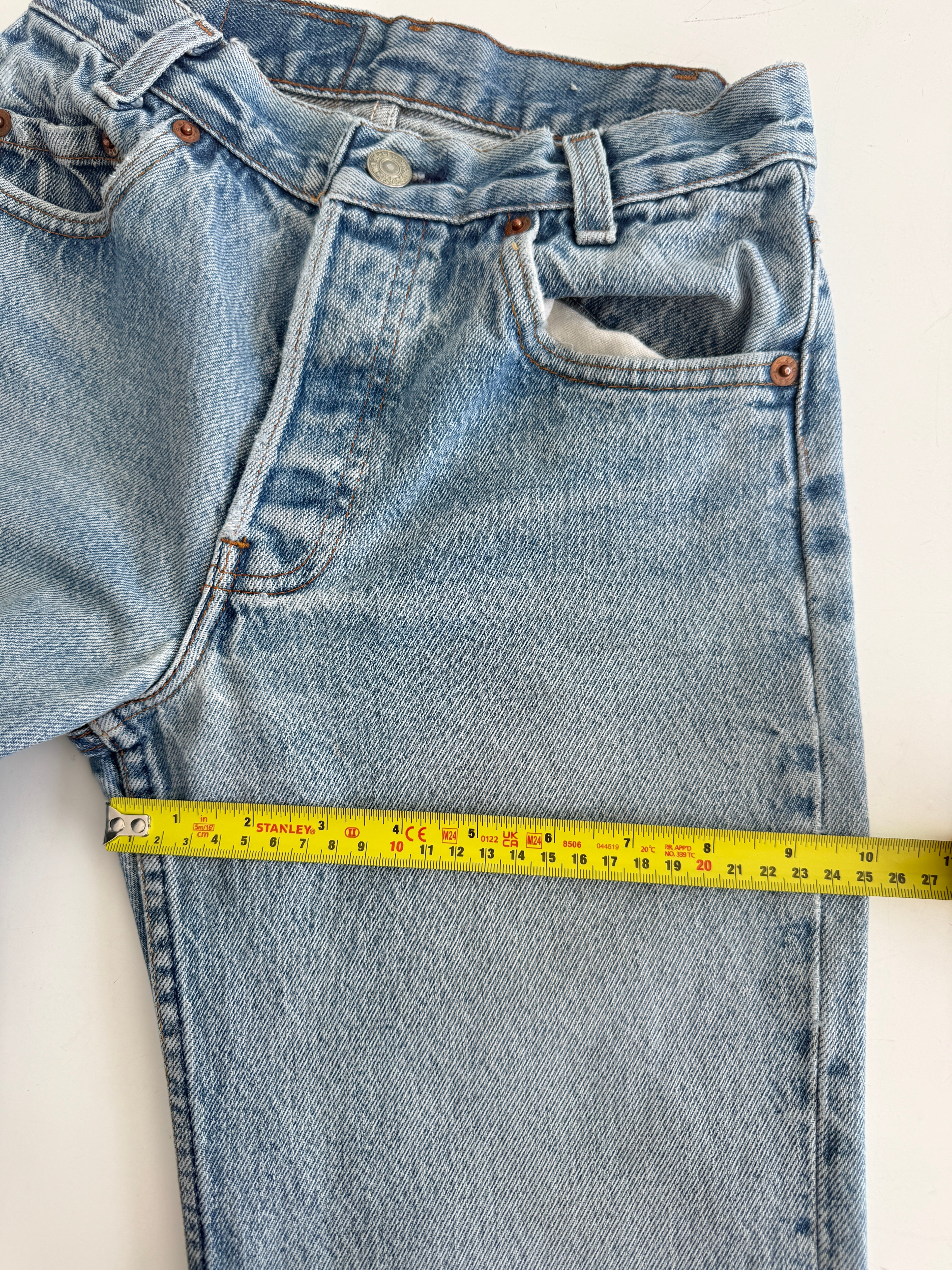 Soft W24 L28 vintage Levis 701s 23/24” measured waist light faded blue USA 80s 701s