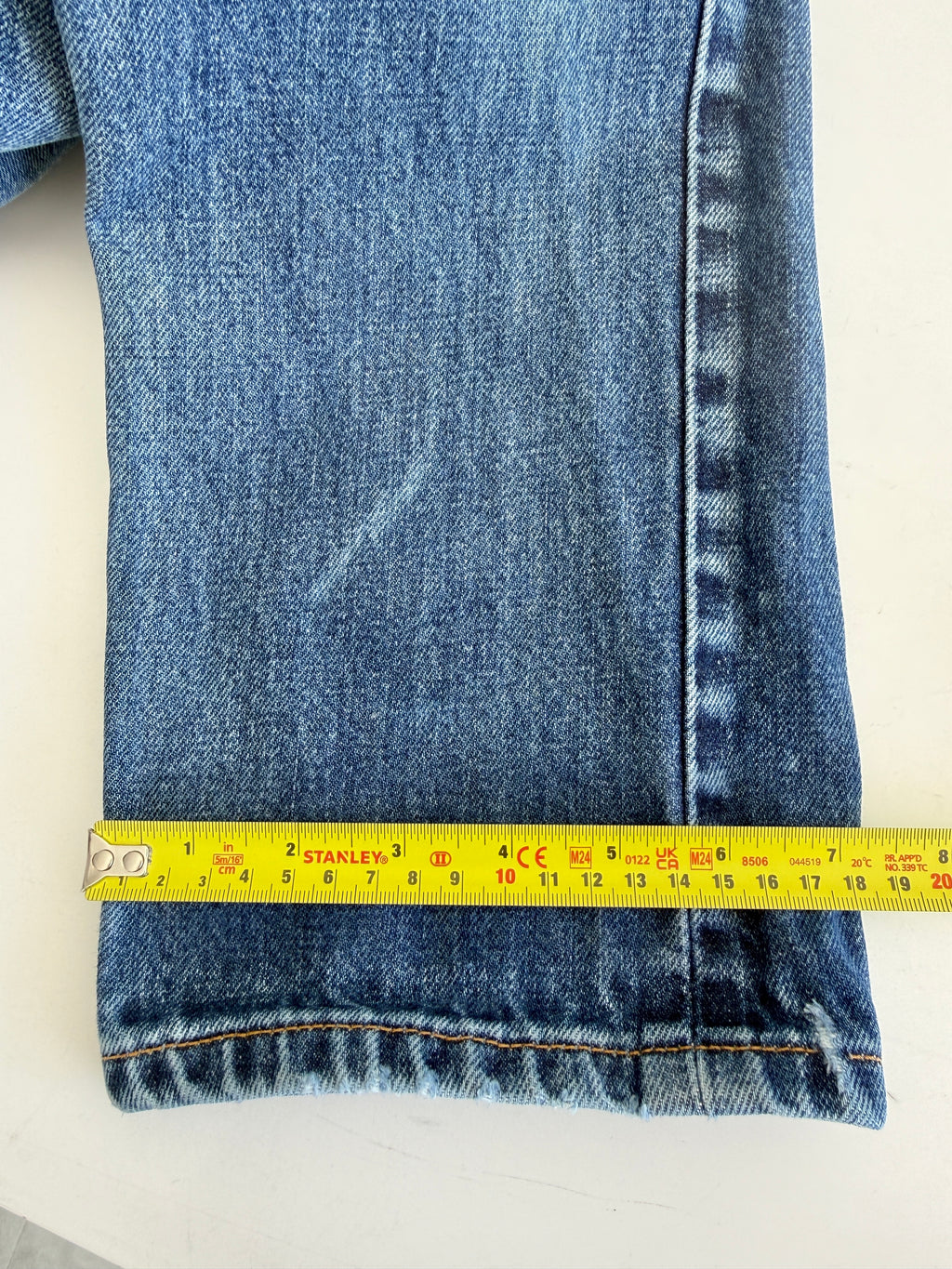 Softer W26 L29 vintage Levis 501 25/26” measured waist indigo faded blue 501s Y2K
