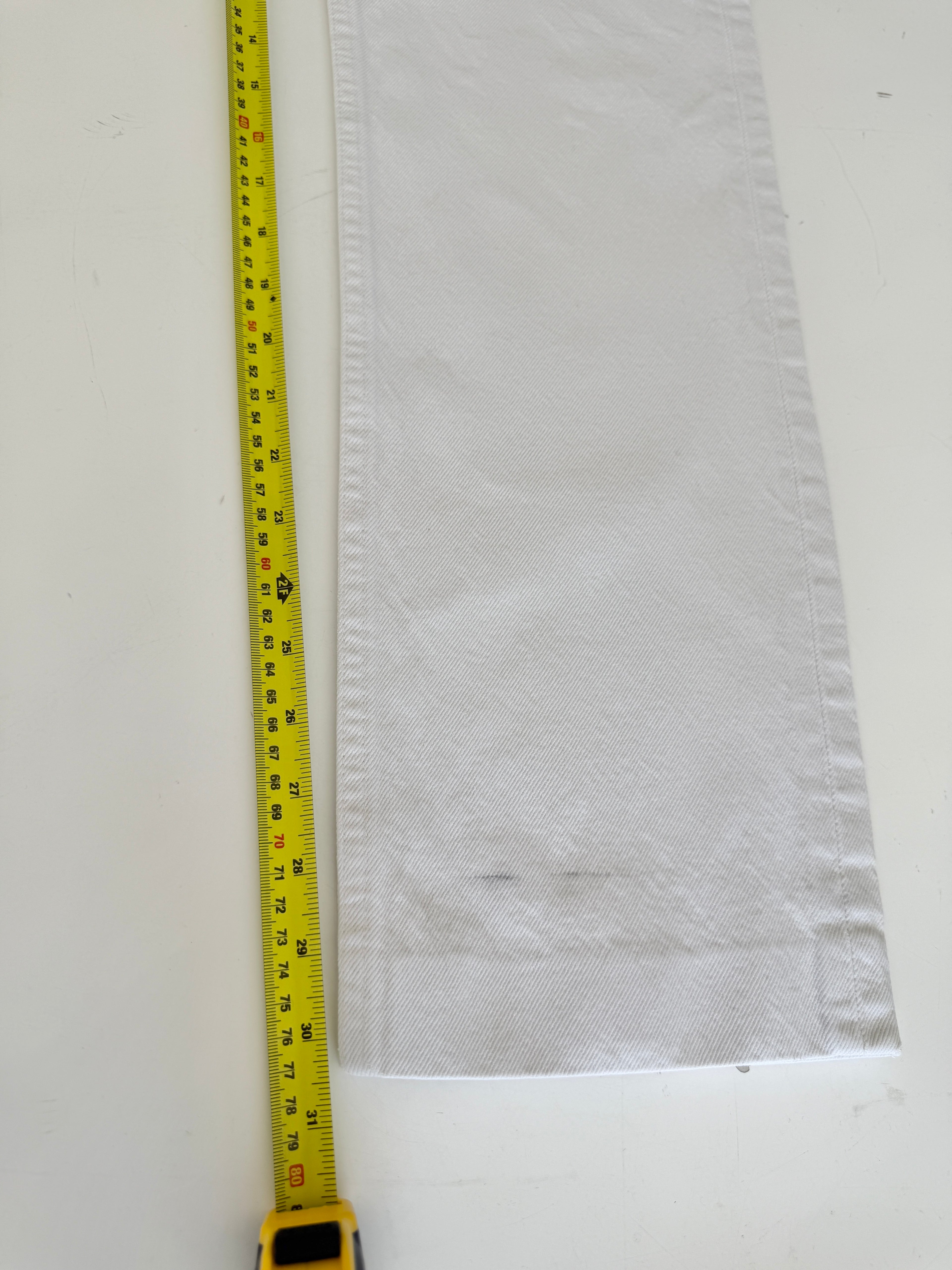 W28 L30 white vintage Levis 501 27/28” measured waist white 90s/80s 501s