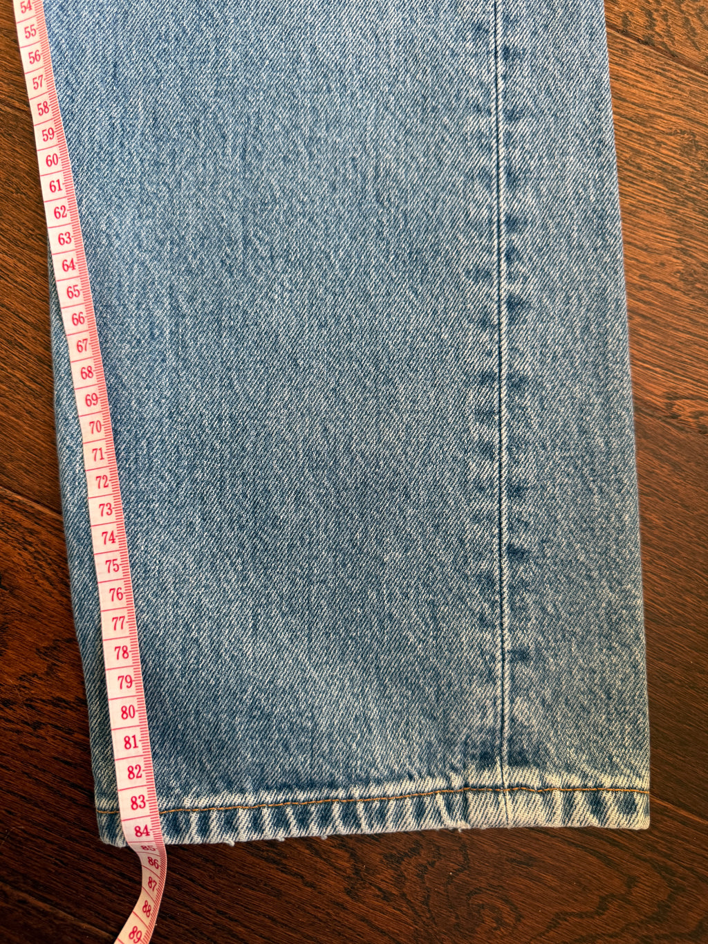 W32 L33 vintage Levis 501s 31/32” measured medium blue faded Y2K 501s