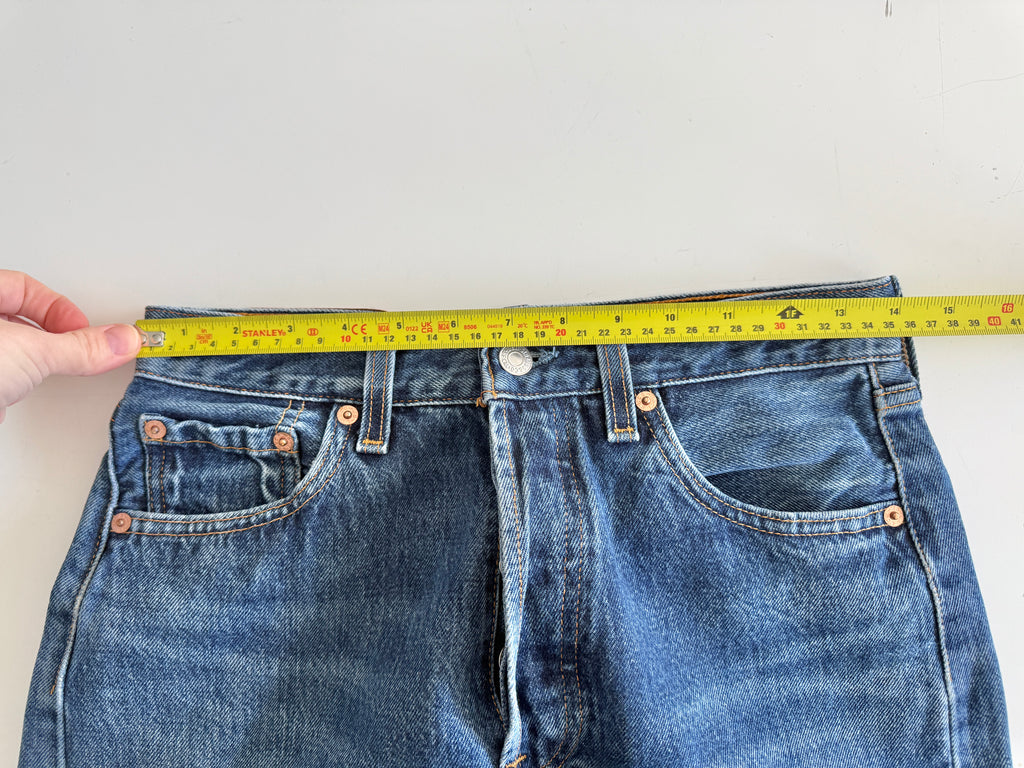 W27 L33 vintage Levis 501 26-27” dark f blue 90s Levi’s 501s USA