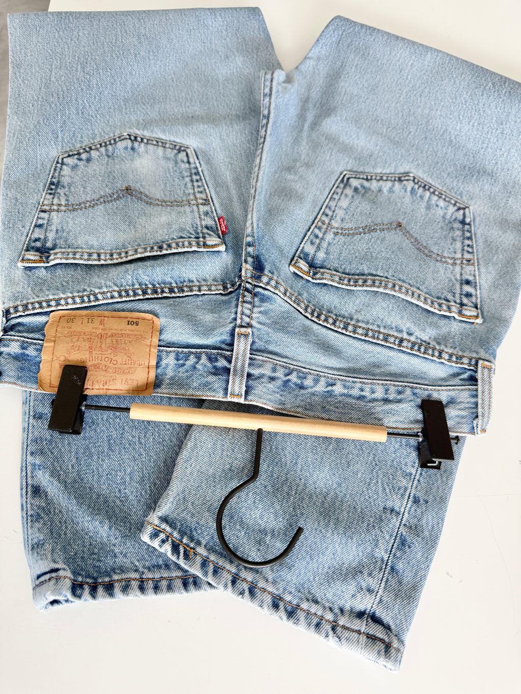 W29 L29 vintage Levis 501 29” light blue Levi’s 501s Y2K