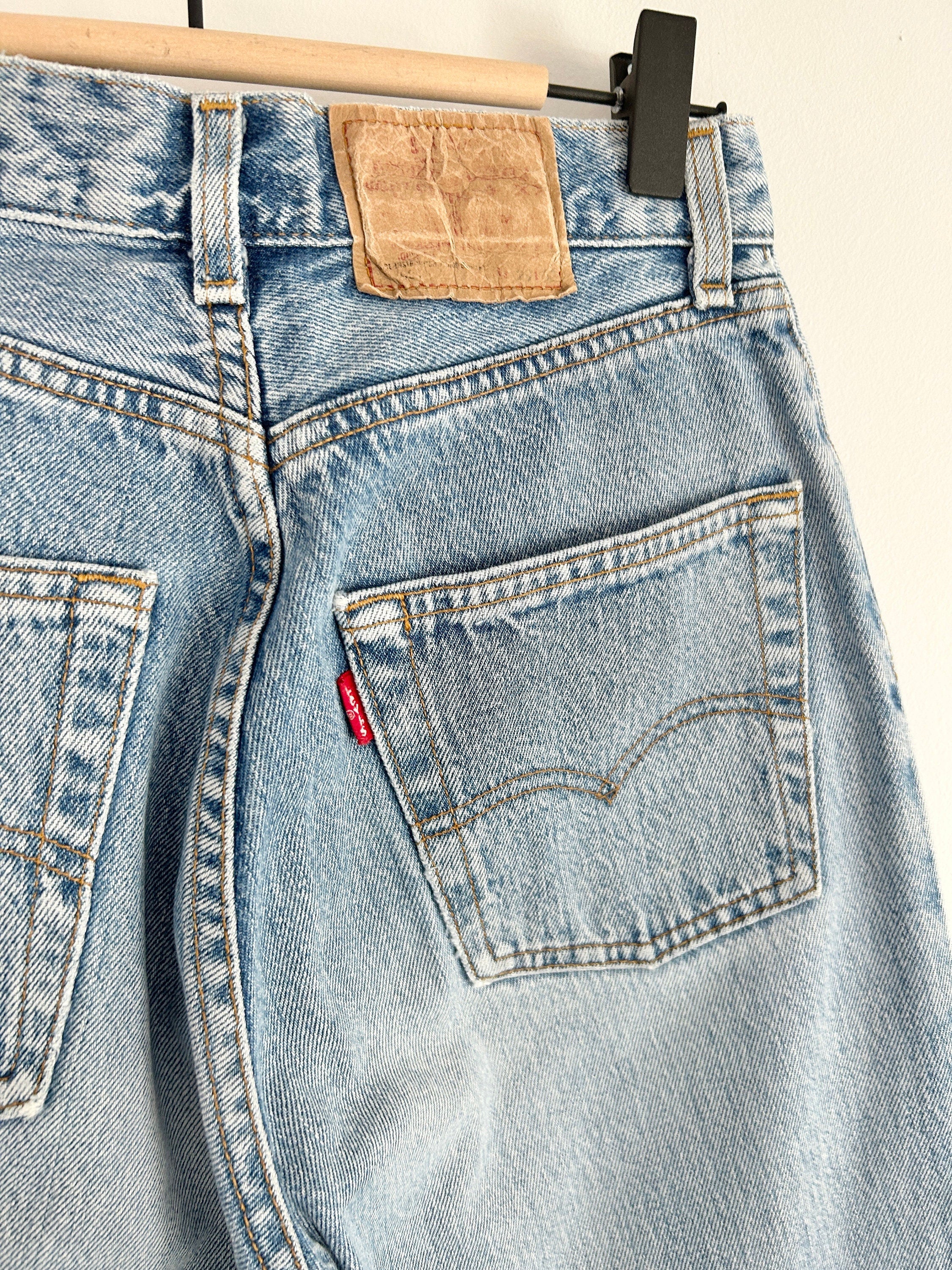 Levis 901 jeans w26 L29 light blue denim 901 vintage Levi’s 80s faded light blue denim 901 vintage
