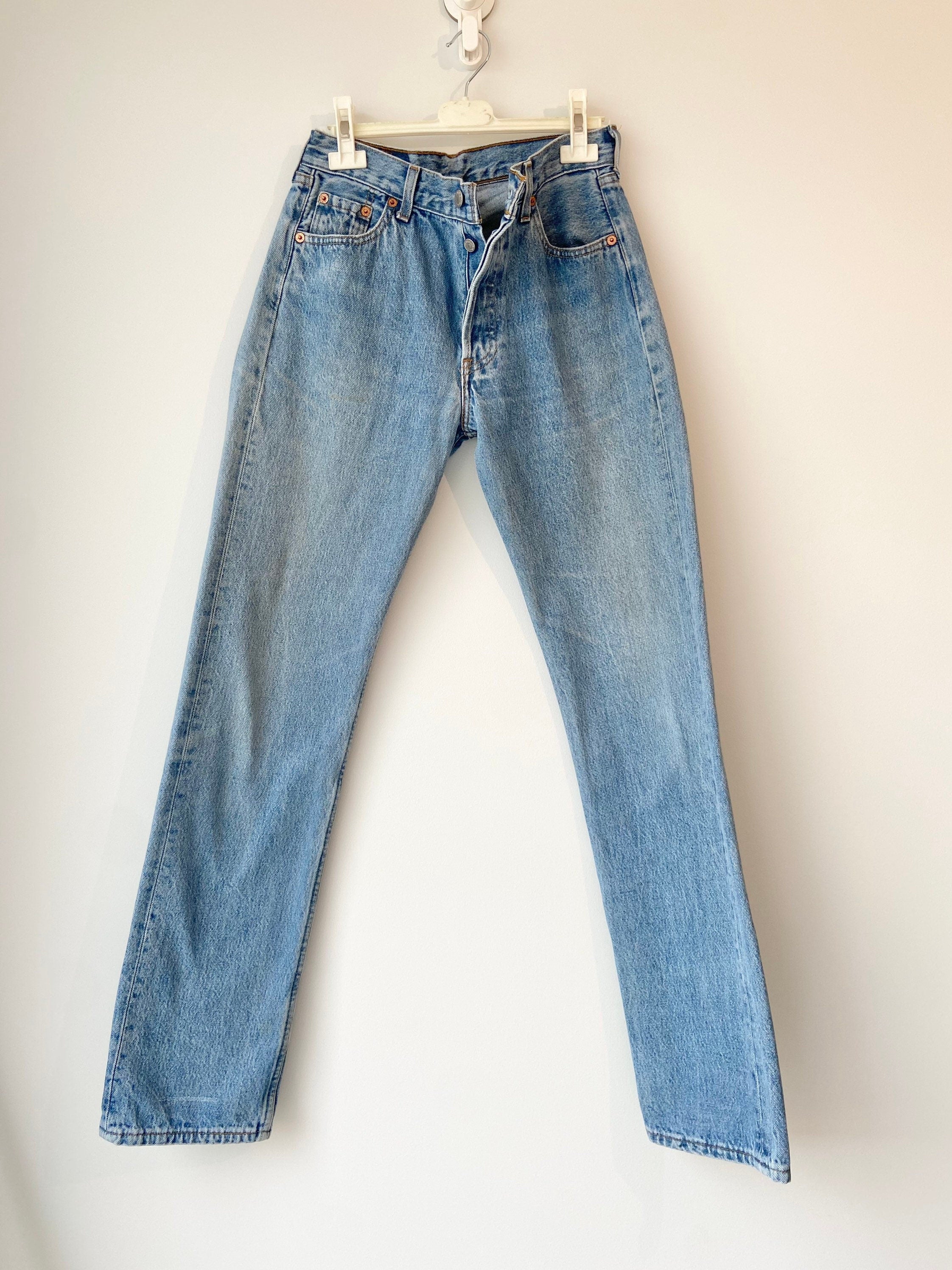 w27 L32 Vintage Levi’s 501 made in France  1995