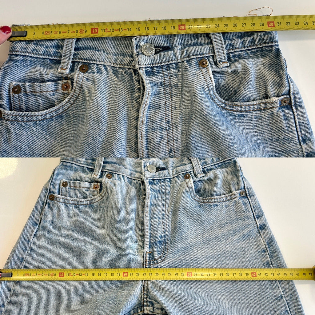 w23 L28 Levis 701 jeans light stonewash blue Levi’s 701 vintage light blue worn vintage Levi’s 80s made in USA
