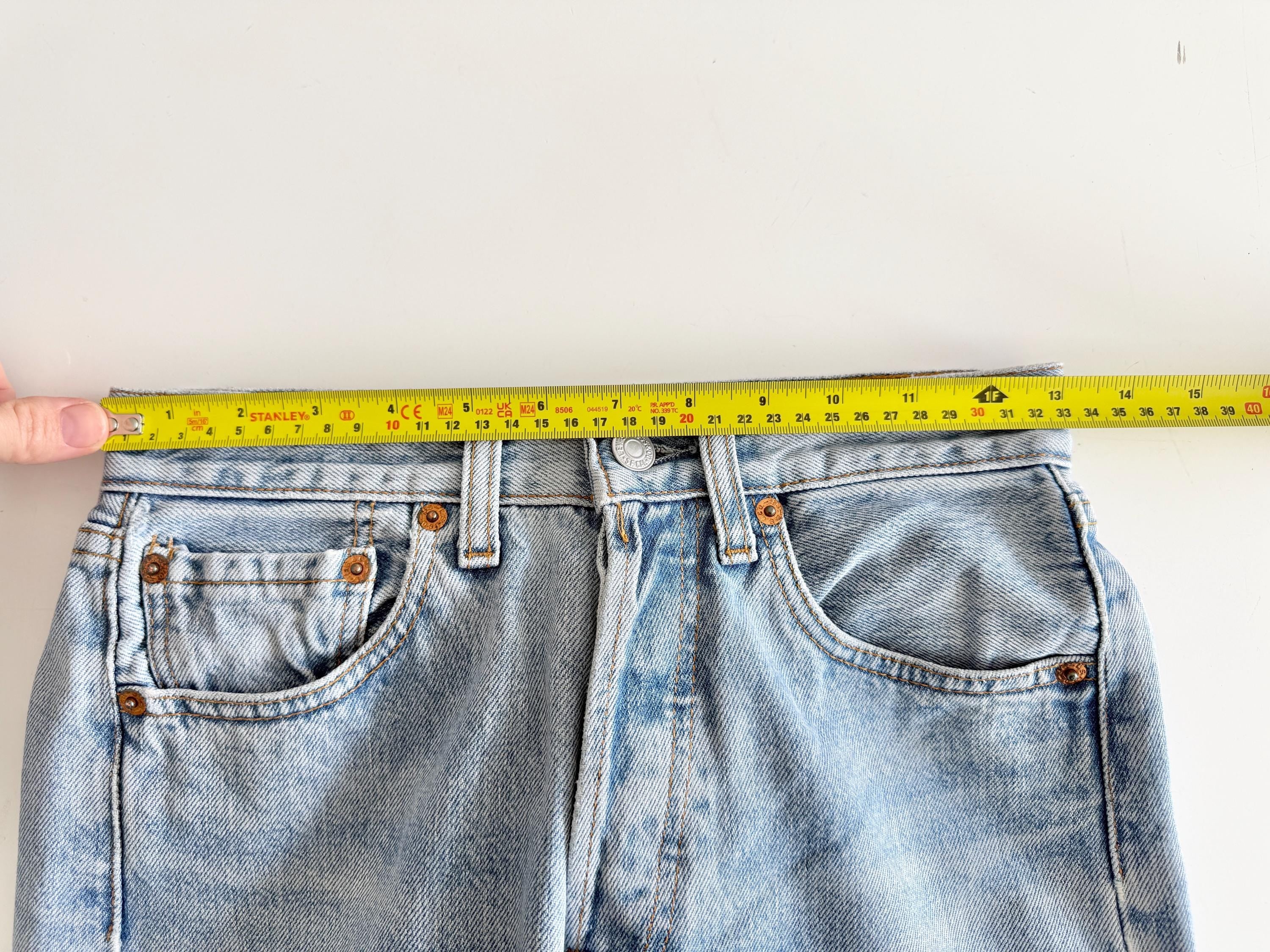 W25 L29 vintage Levis 501 24-25” measured waist light blue faded made in 90s