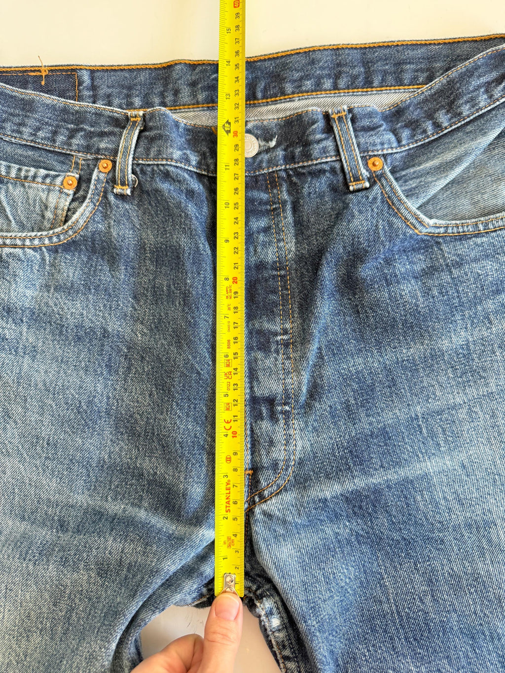 W34 L27 vintage Levis 501 27-28” measured medium blue made in 90s