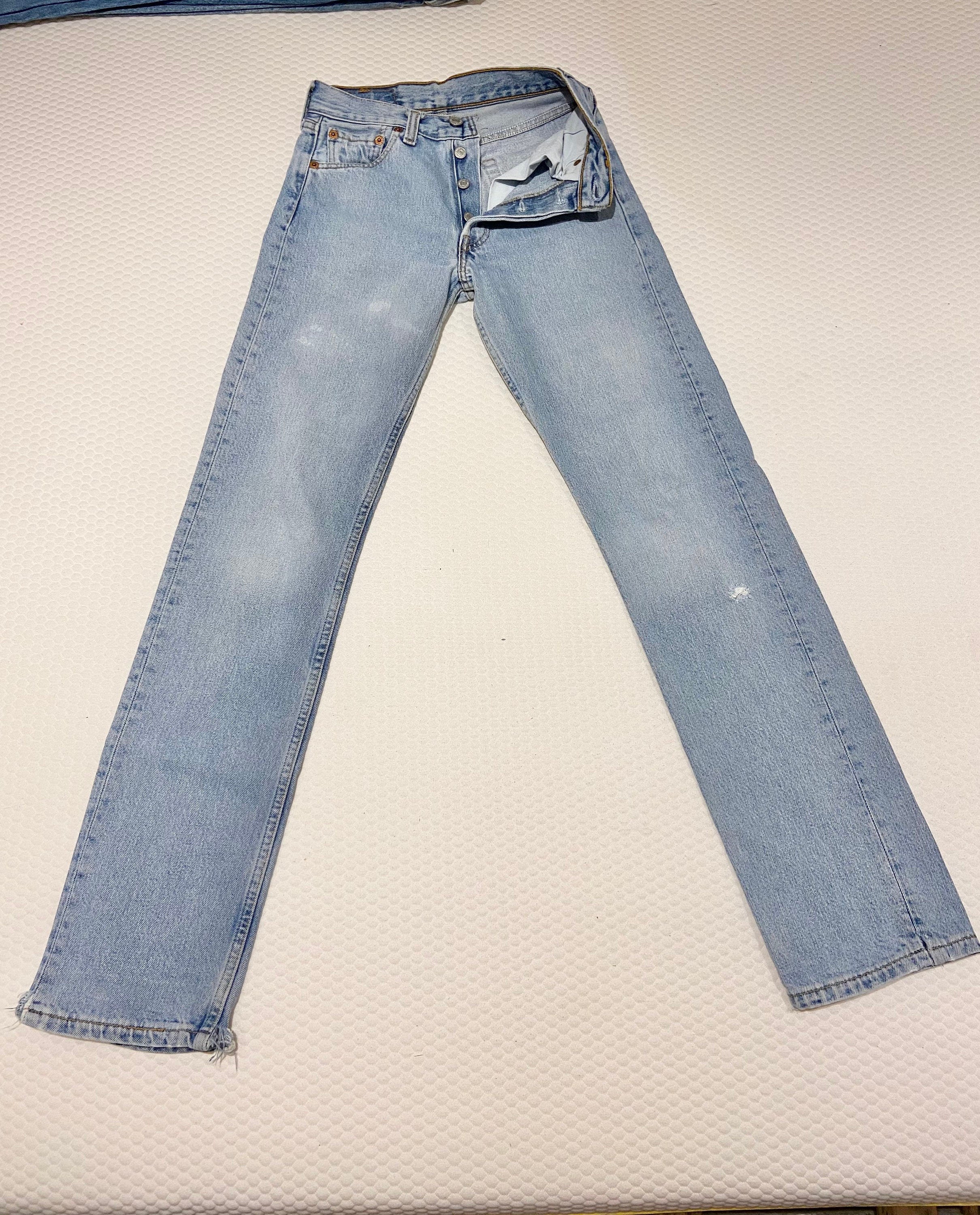 w24 l30 501 vintage Levi’s made in Spain 90s