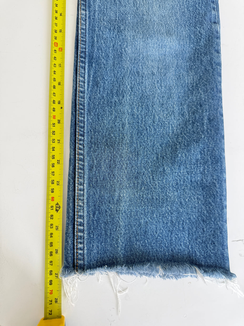 W27 L27 vintage Levis 701 0117 dark faded blue 29/30” measured waist 701 0117s 80s USA