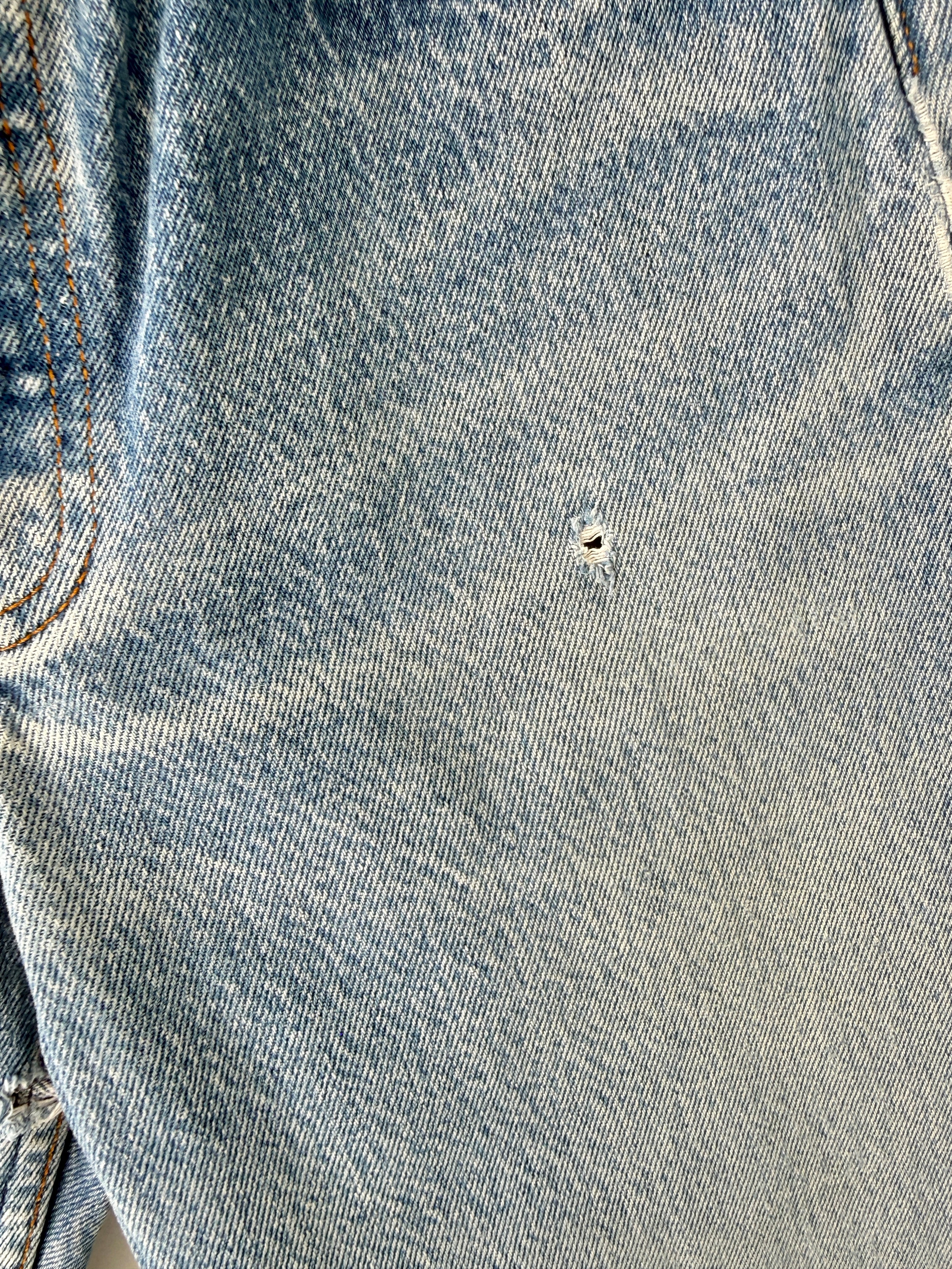 Distressed W26 L30 vintage Levis 701 0117 25/26” measured waist dark faded 80s 701 0117