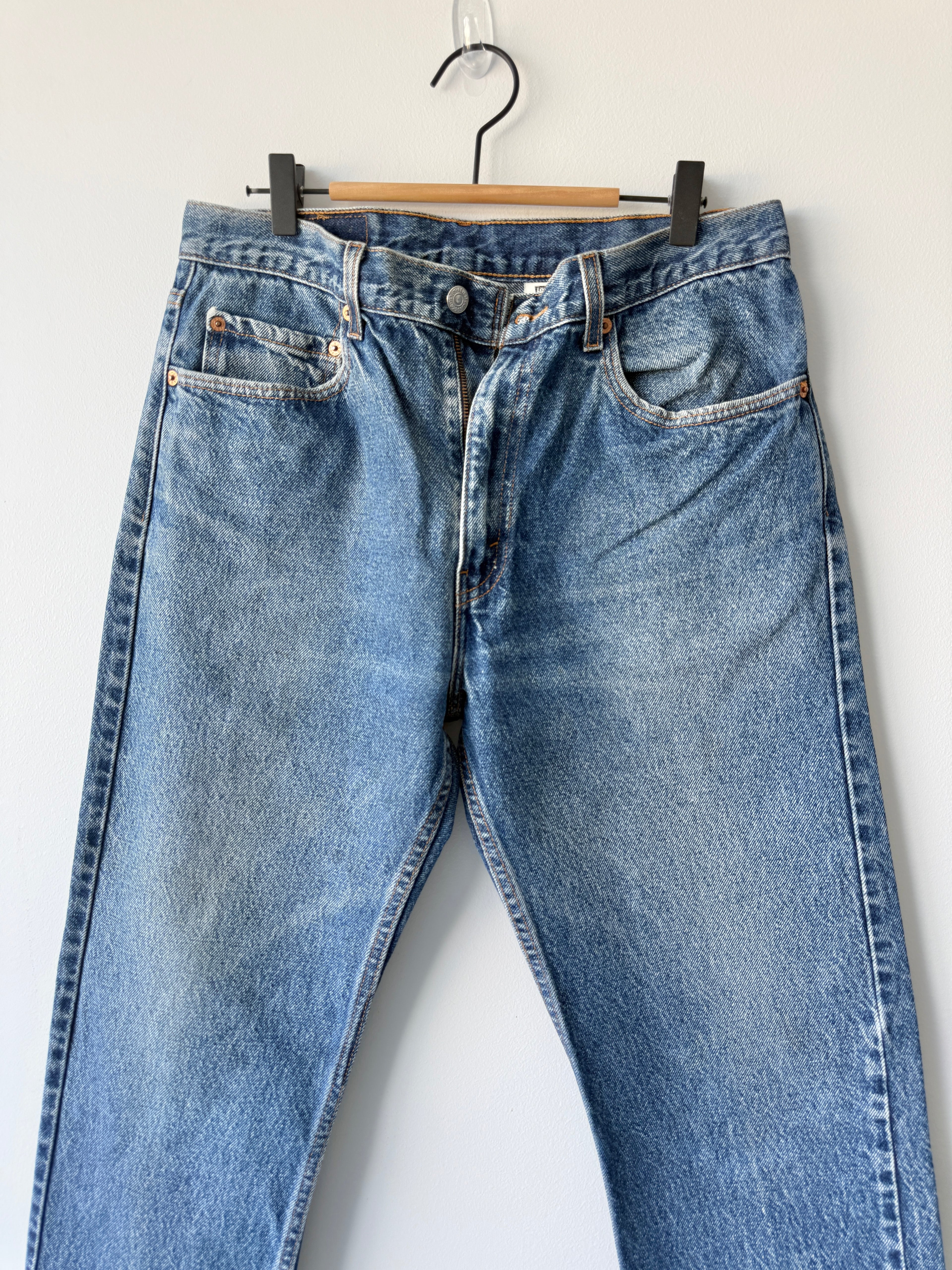 W31 L29 vintage Levis 505 30/31” measured waist dark blue 505s made in 90s  Wallet mark