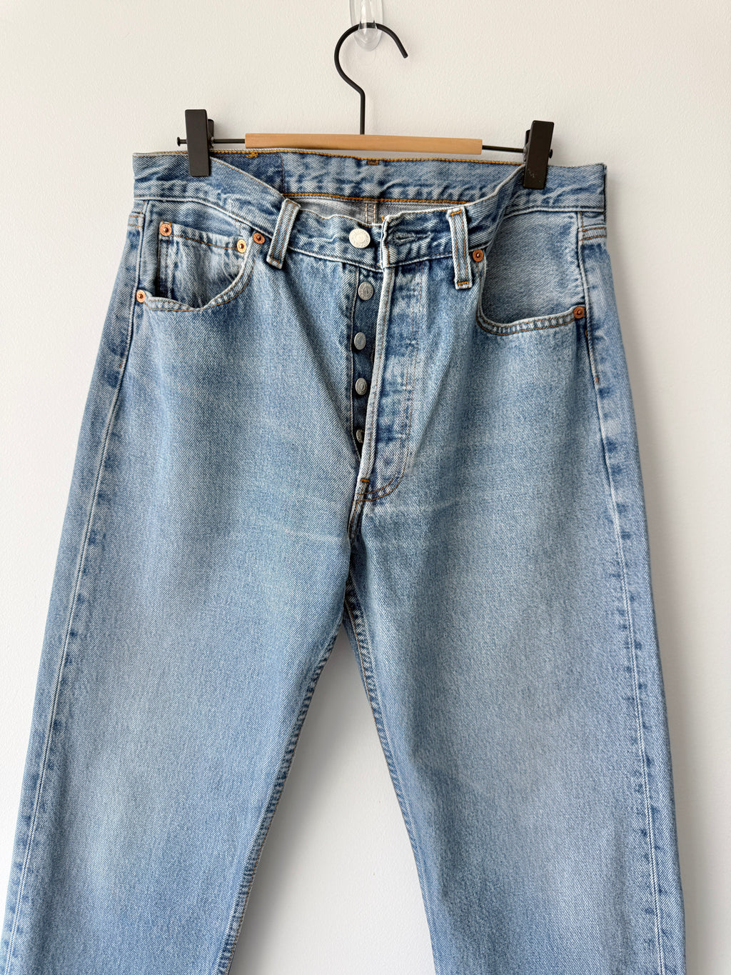 For Amanda - Soft W31 L30 vintage Levis 501 30/31” measured waist medium blue 501s Y2K