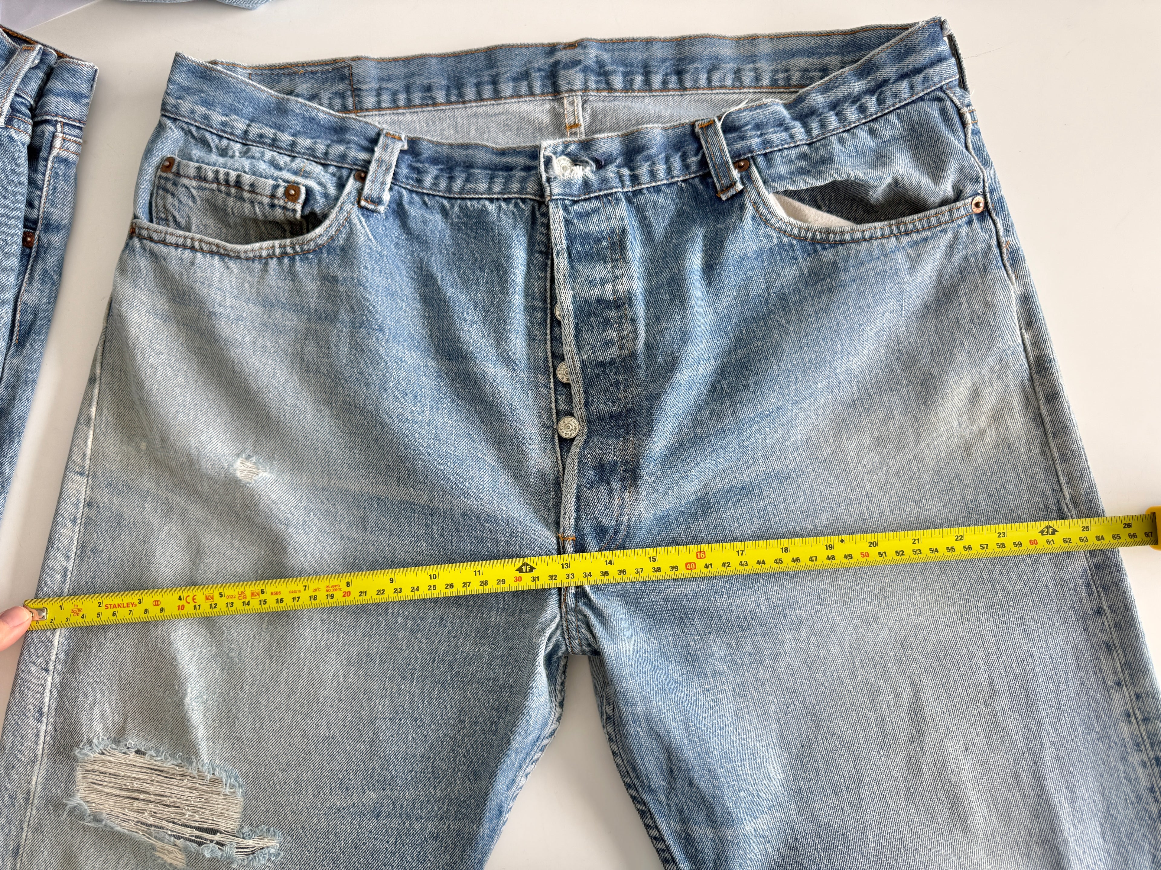 W38 L32 vintage Levis 501s 37/38” measured medium light medium fade denim Levi’s 501s 80s USA