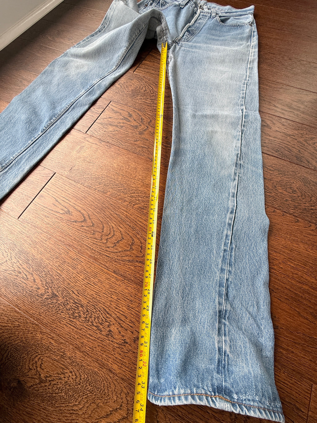 Selvedge W30 L33 vintage Levis 501 29/30” measured light faded blue denim 80’s 501s USA selvedge denim
