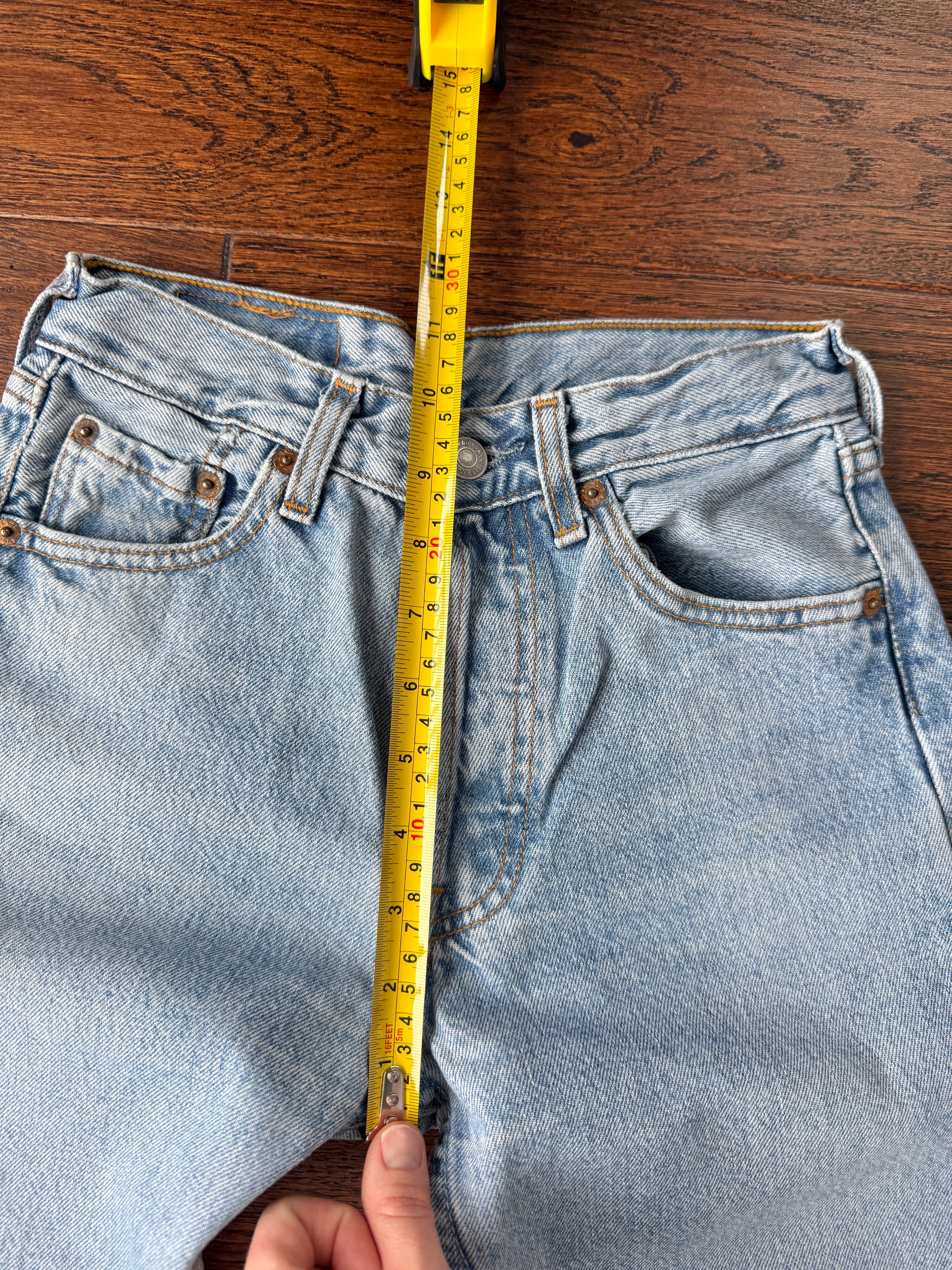 Softer W24 L29 vintage Levis 501 22/24” measured light blue 90s Levi’s 501s