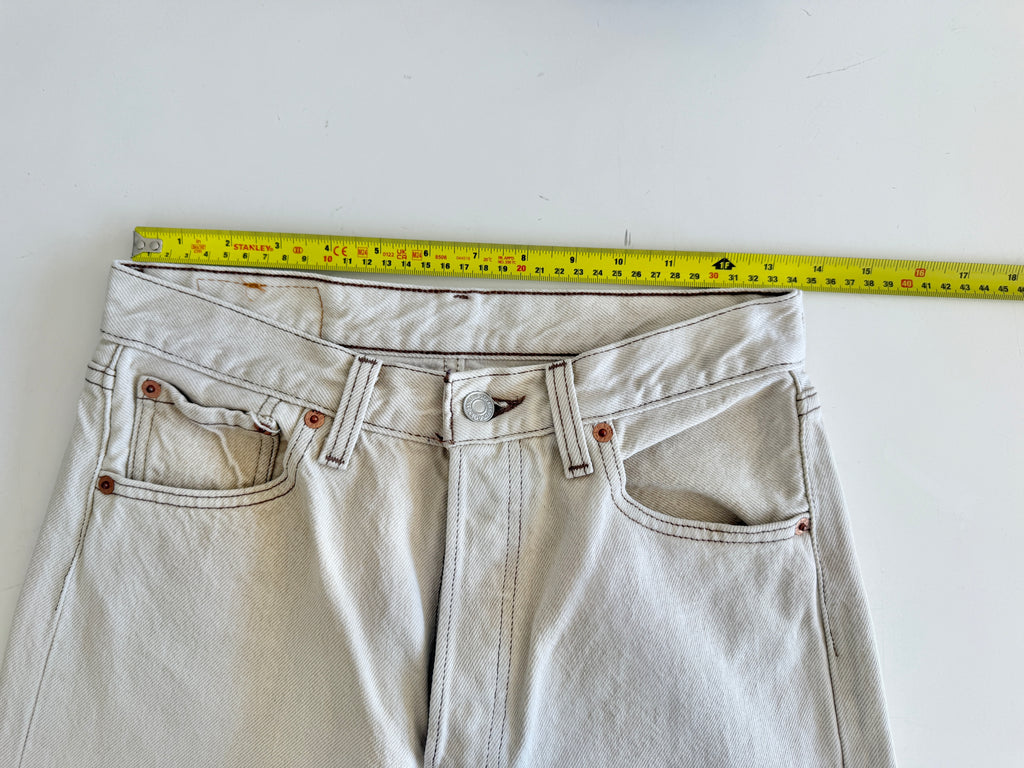 W27 L34 vintage Levis 501s 26/27” measured beige 501s 90s USA