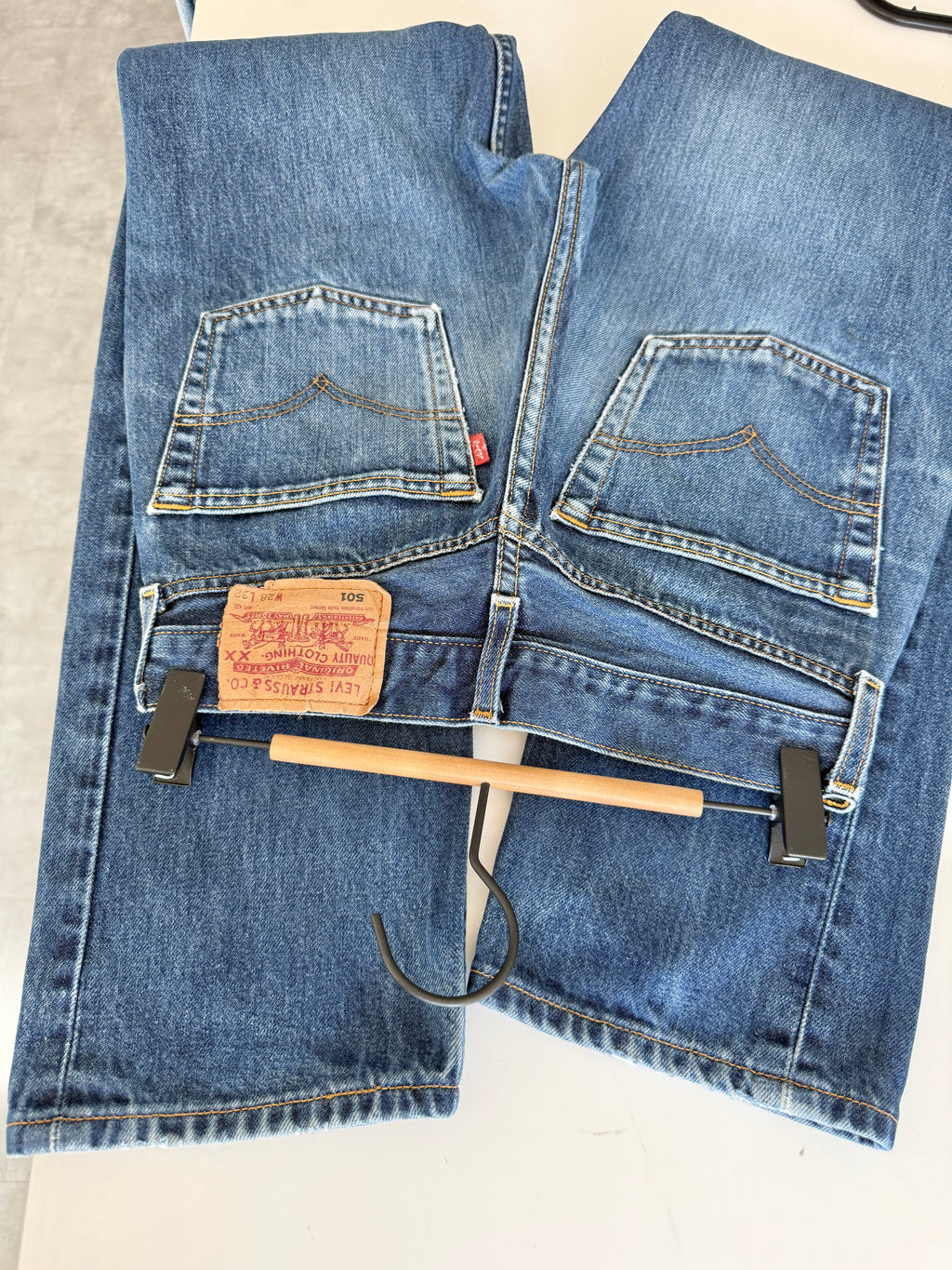 W26 L30 vintage Levis 501 25/26” measured waist dark faded blue 501s Y2K