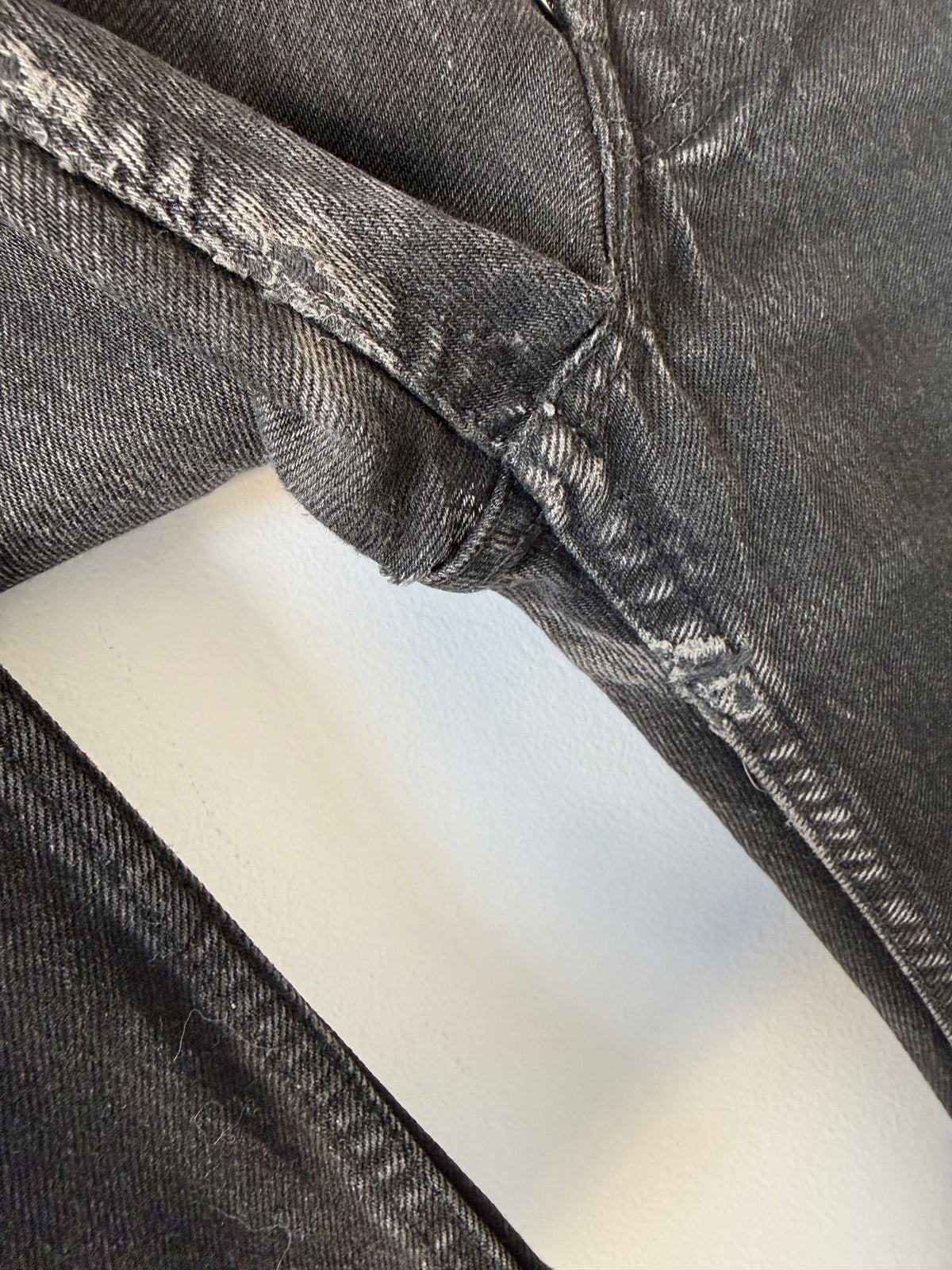 W22 L27 vintage Levis 501s 21/22” measured black fade 501s 90s