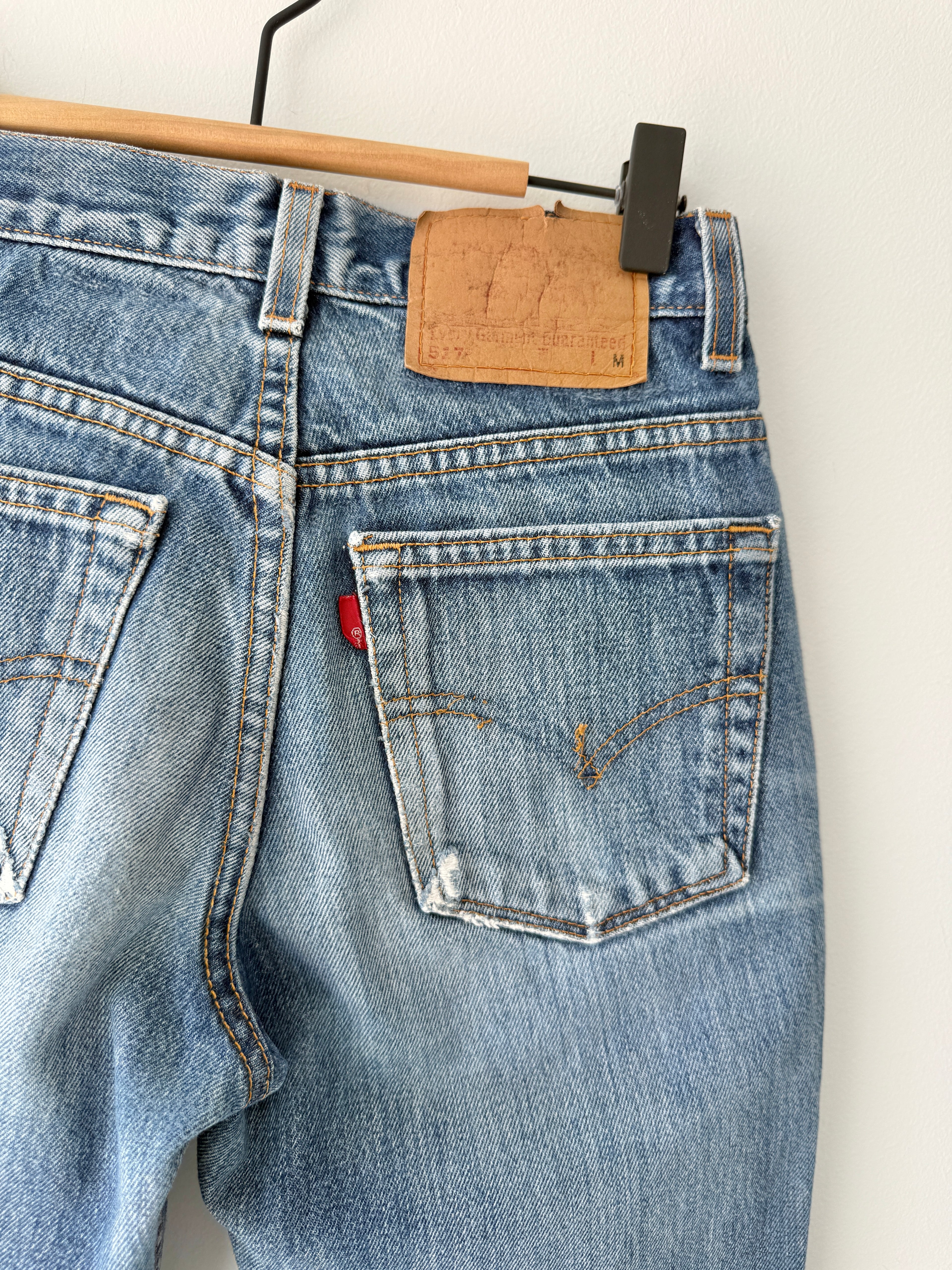 W24 L31 vintage Levis 517 24” measured waist dark faded blue USA 90s 517s