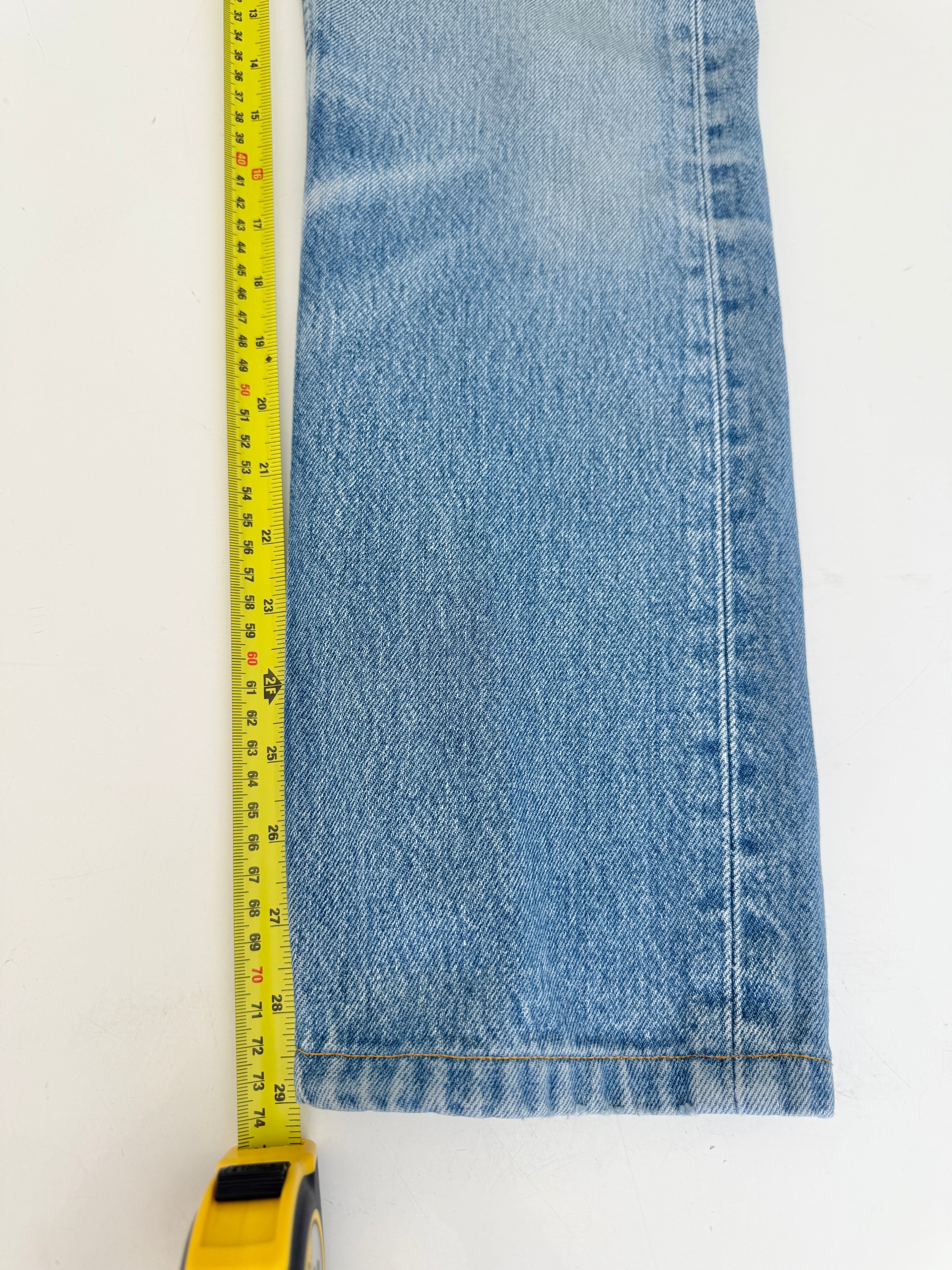 Soft W23 L29 vintage Levis 501 22-24” measured waist medium faded whisker blue 501s 90s