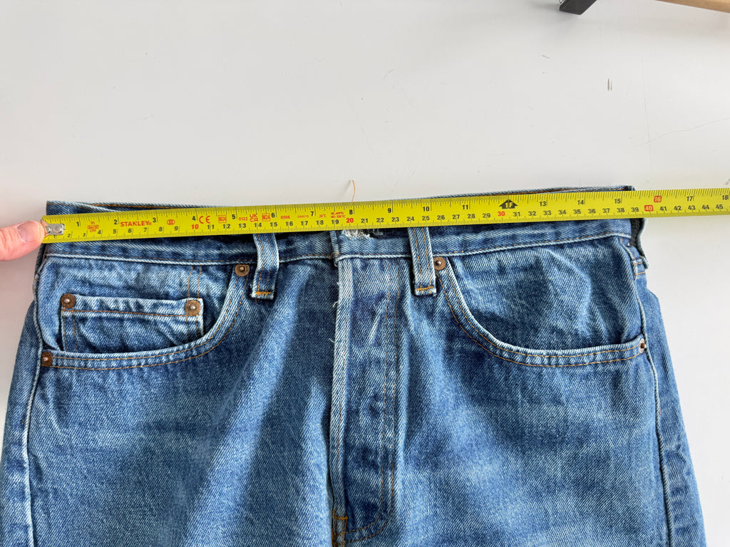 W30 L30 vintage Levis 501 29/30” measured dark faded blue 80sUSA Levi’s 501s