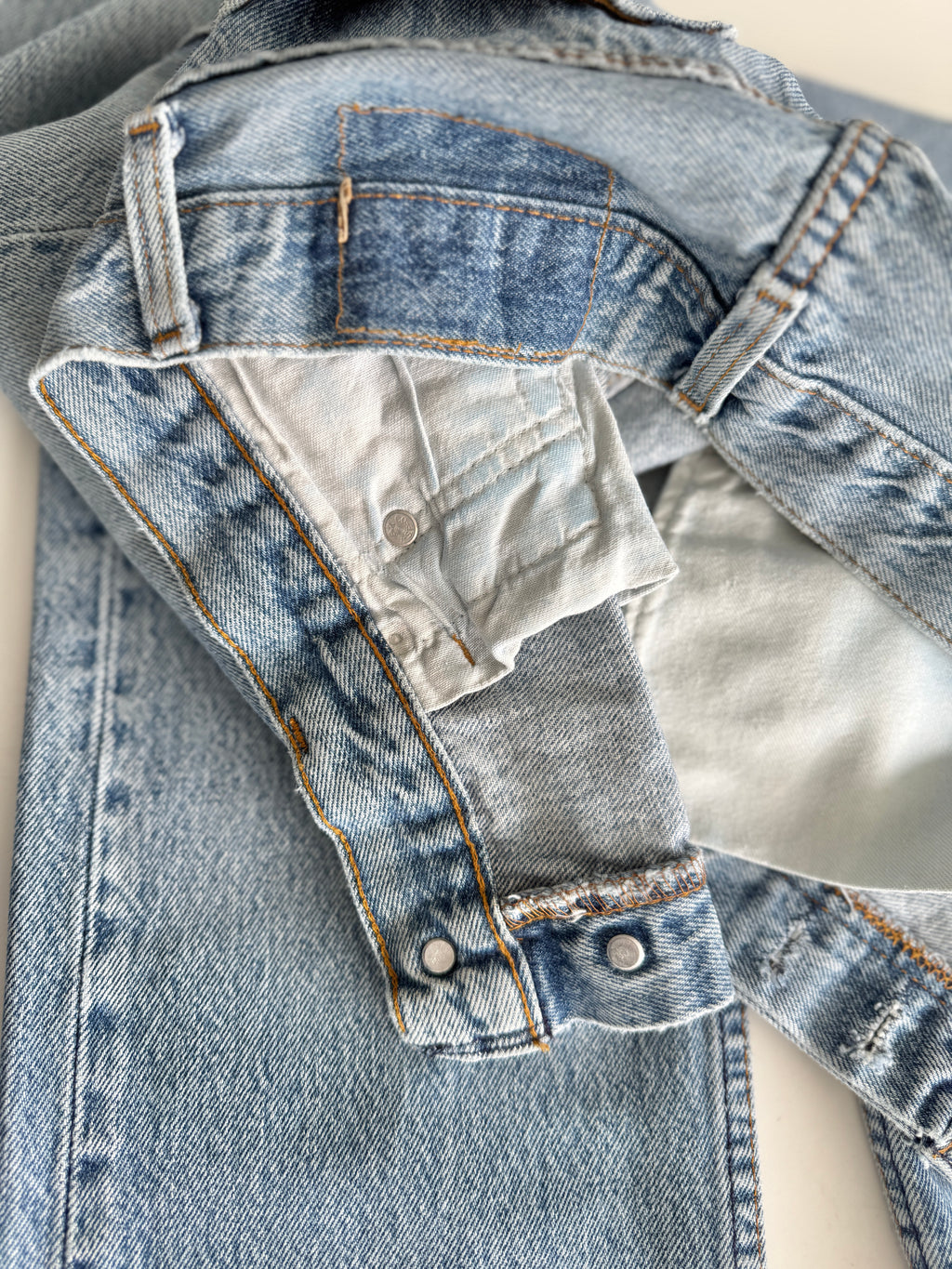 W28 L30 vintage Levis 501 27/28” measured medium light faded blue denim 80/90s Levi’s 501s