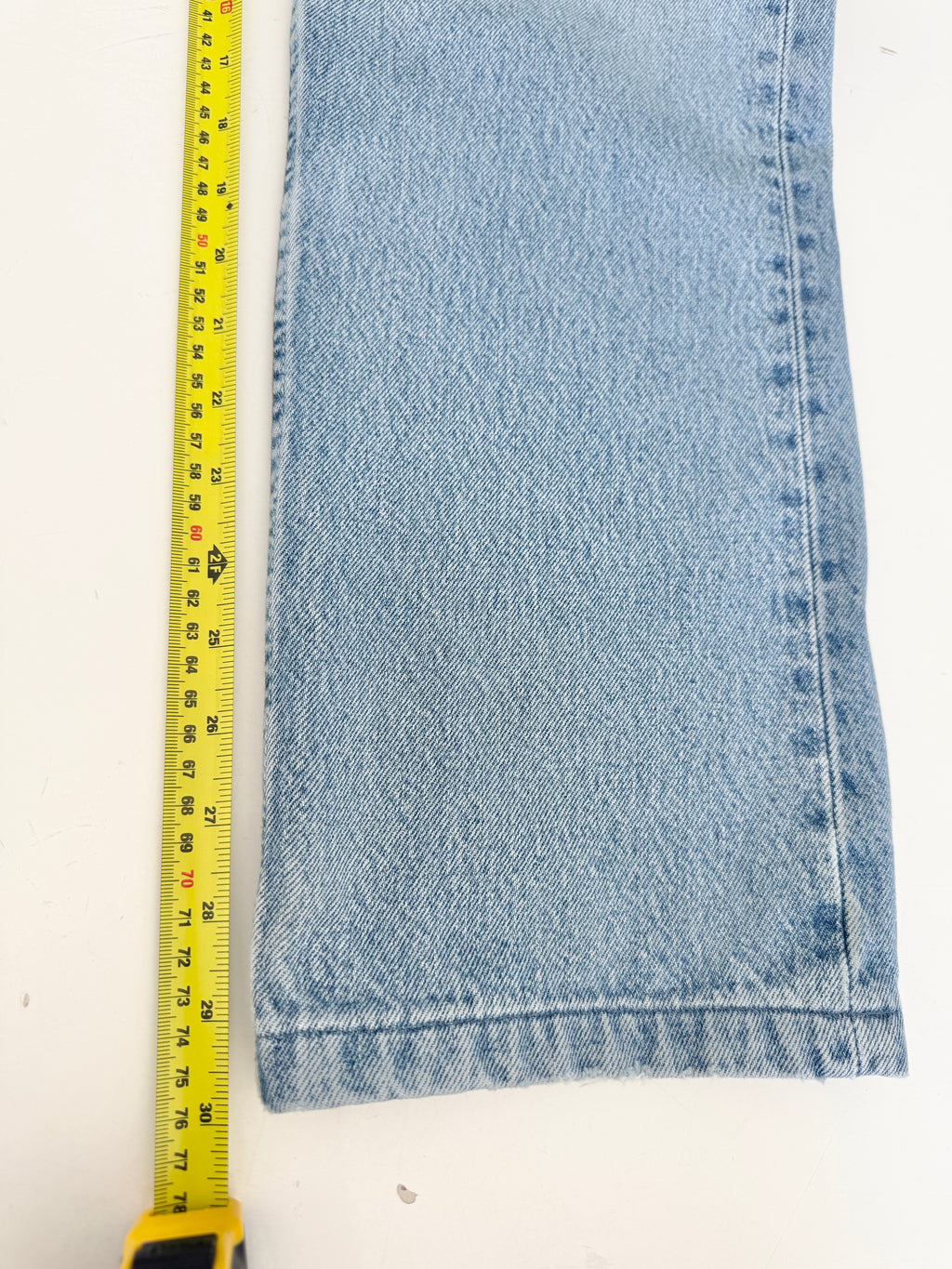 W28 L30 vintage Levis 501 27/28” light blue Levi’s 501s 90s