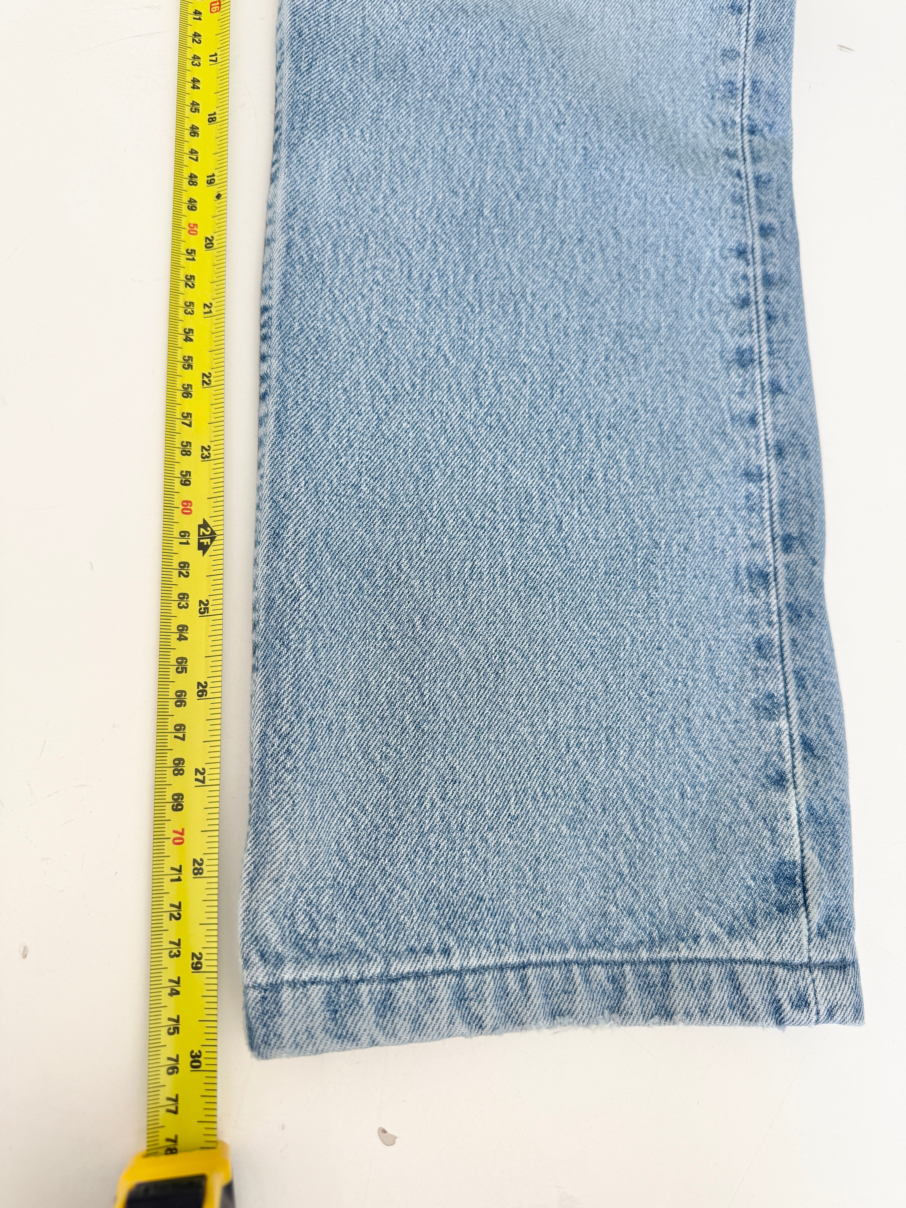 W28 L30 vintage Levis 501 27/28” light blue Levi’s 501s 90s