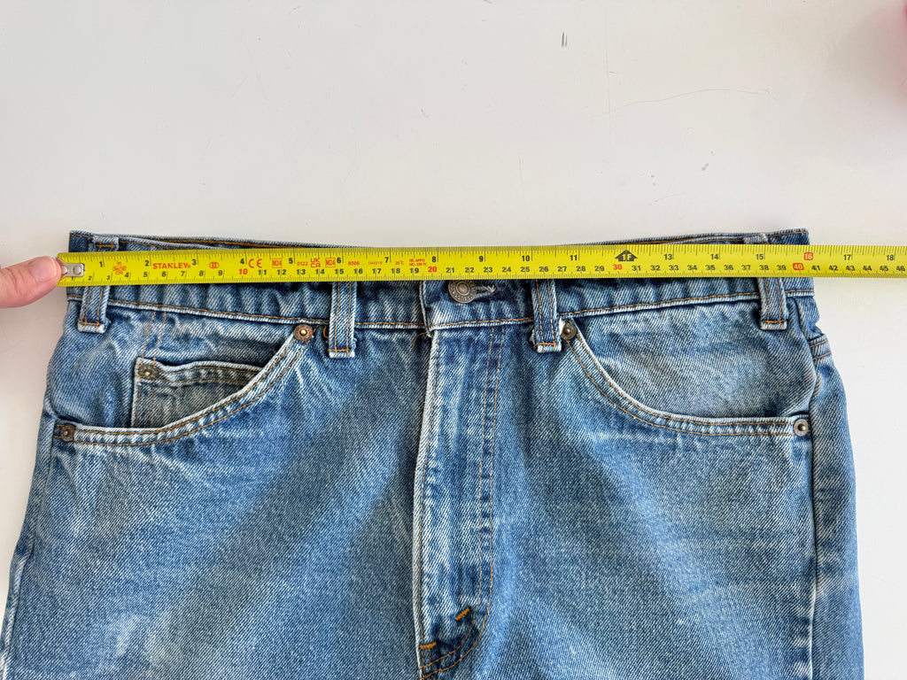 W30 L29 vintage Levis 517 30/31” measured waist medium blue faded  80s 517s shorts
