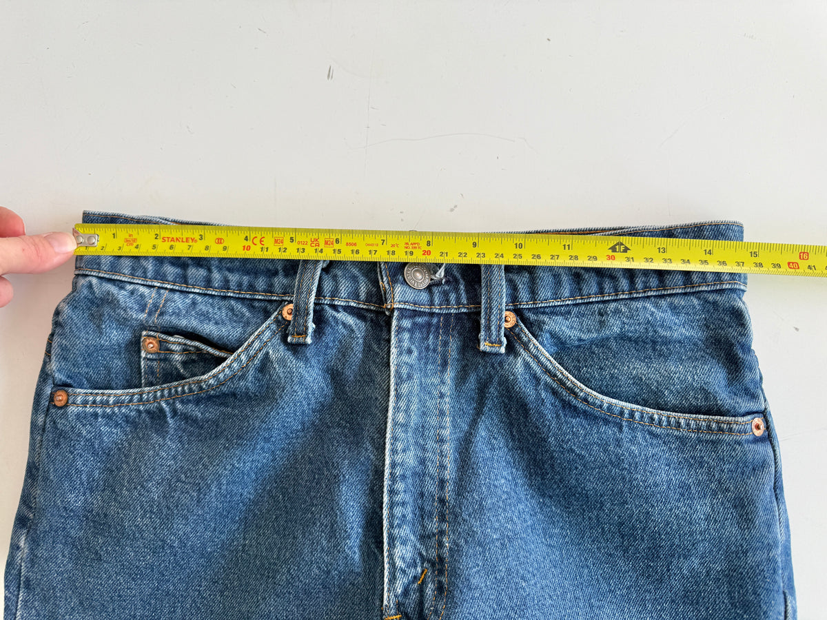 W26 L32 vintage Levis 517s dark blue  25” measured waist 517s USA 80s