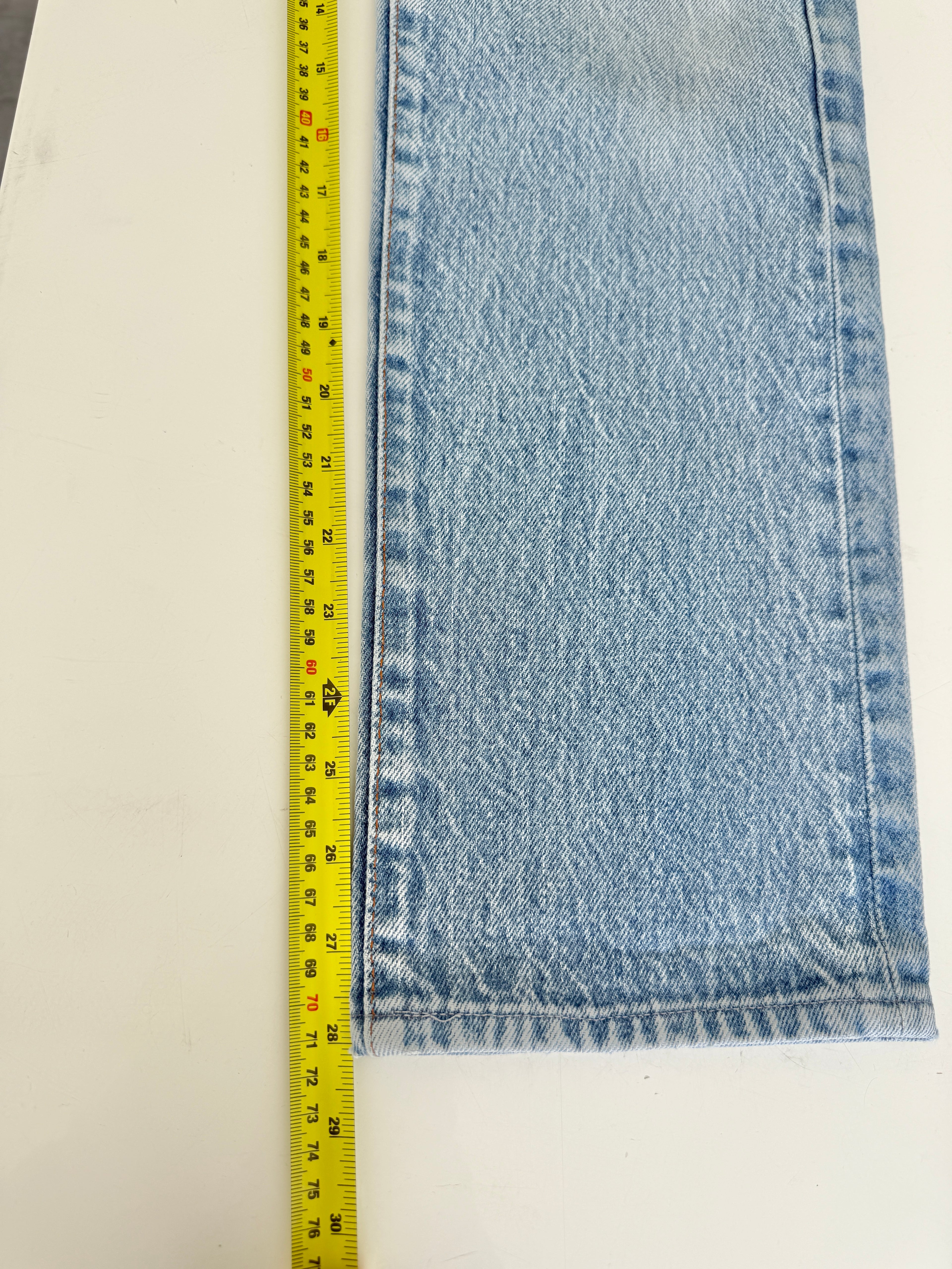 W24 L28 vintage Levis 501 24” light blue Levi’s 501s 80s