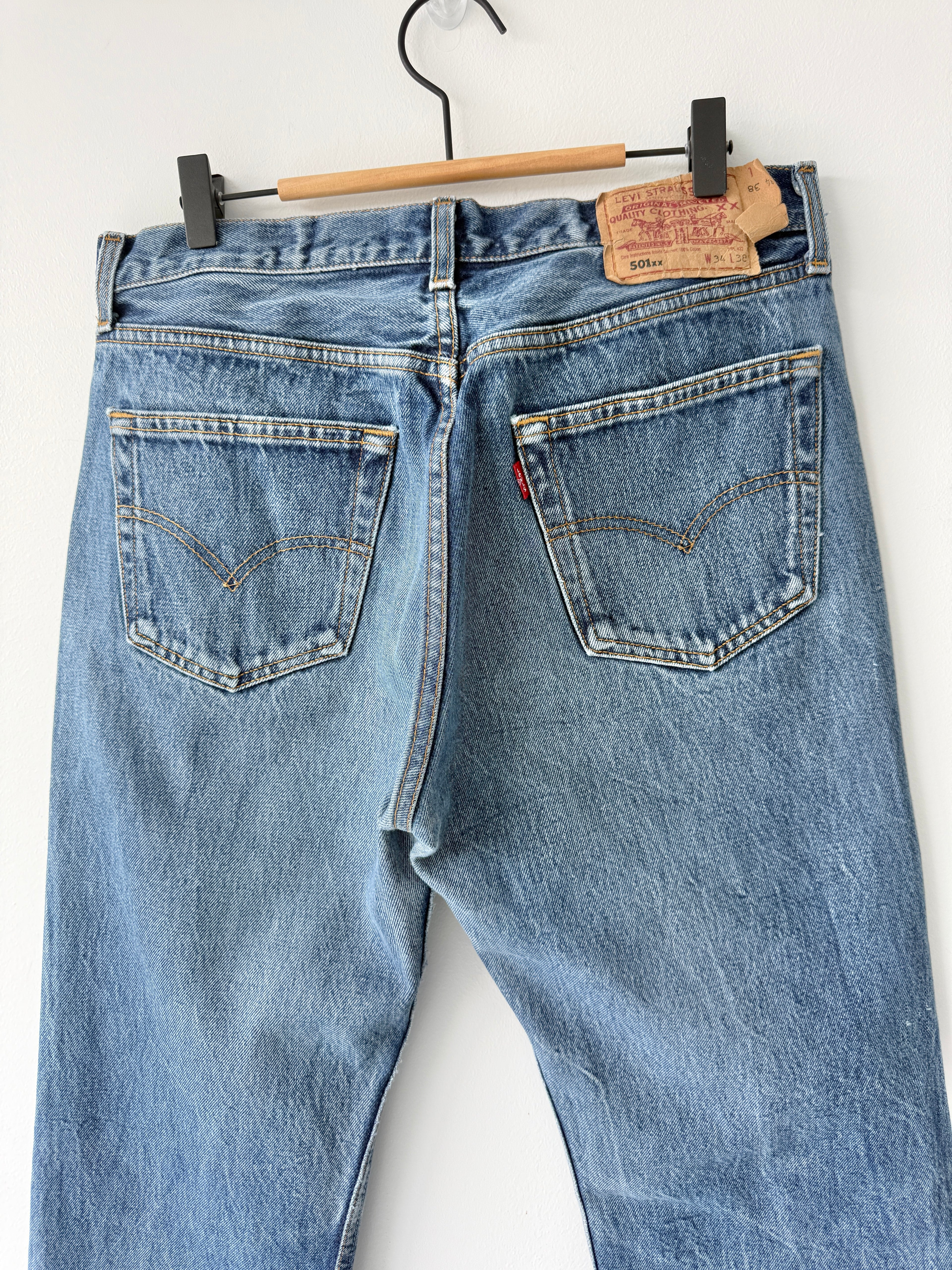 W31 L29 vintage Levis 501s 30/31” measured dark blue denim Levi’s 501s 90s